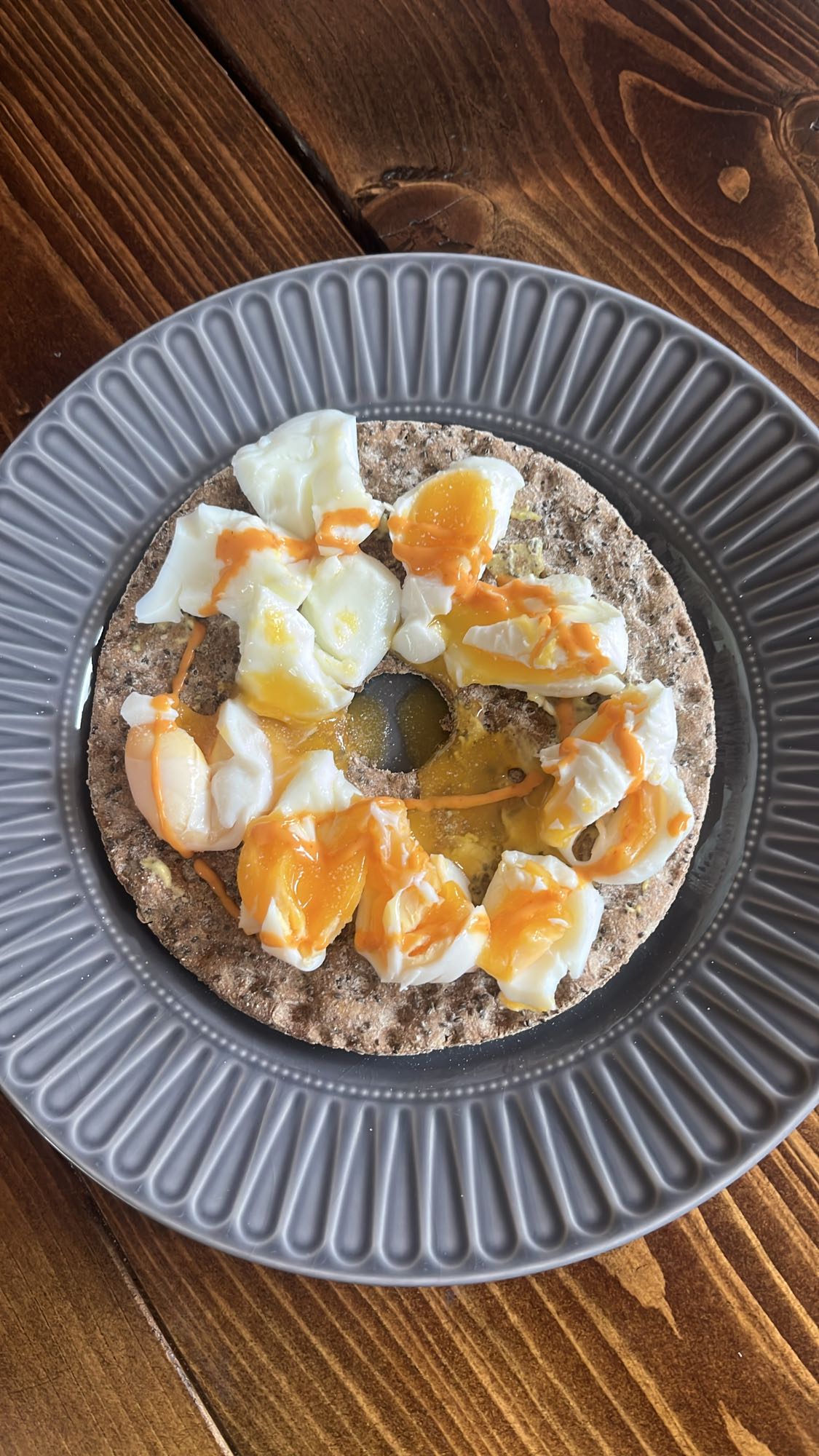 Knäckebröd med ägg