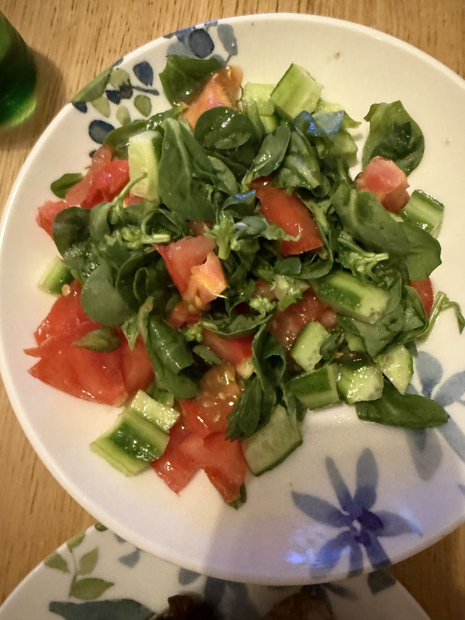 Karışık yeşil salata