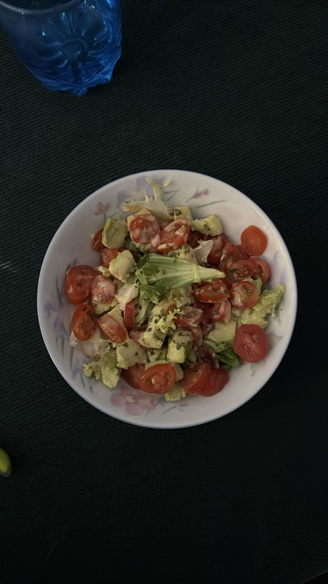Salade avocat tomate