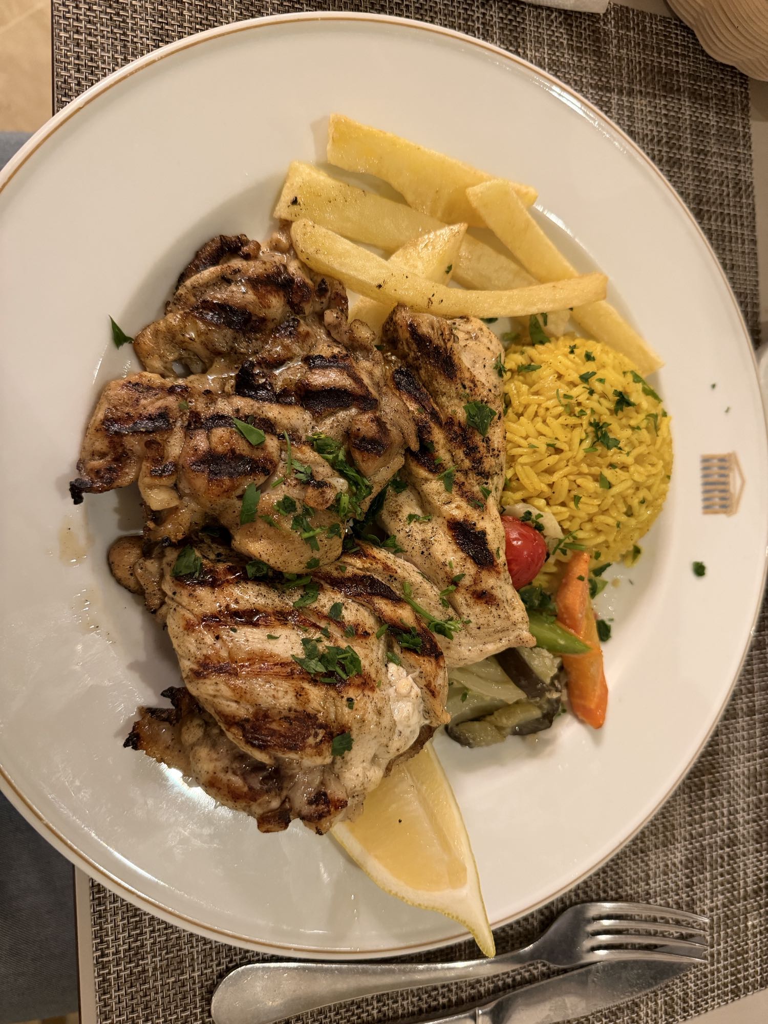 Petto di pollo grigliato misto