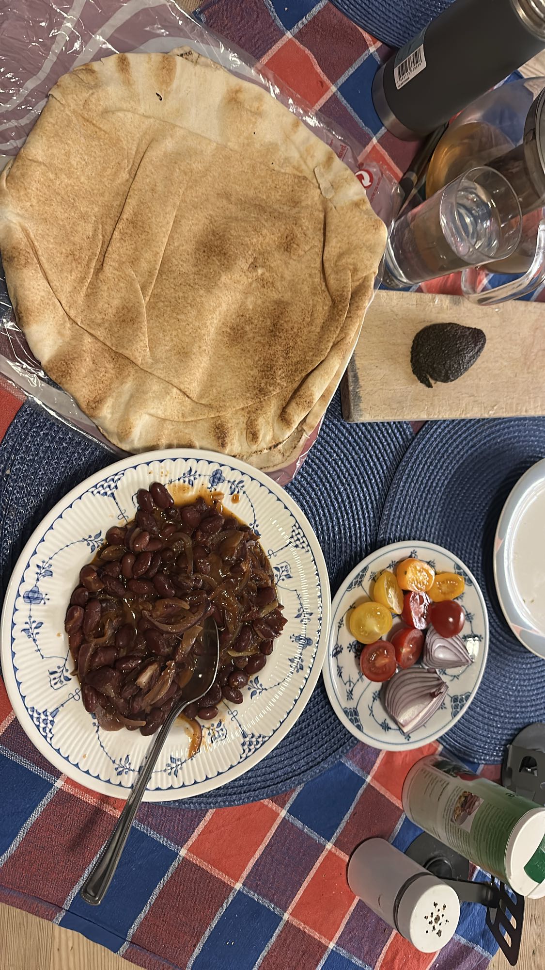 Pitabröd med bönor