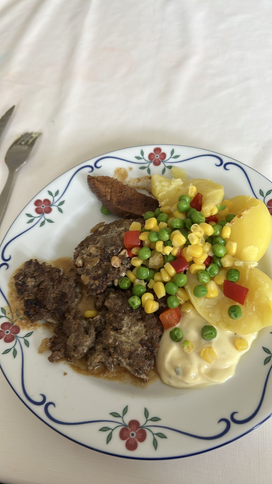 Köttfärsbiff med potatis