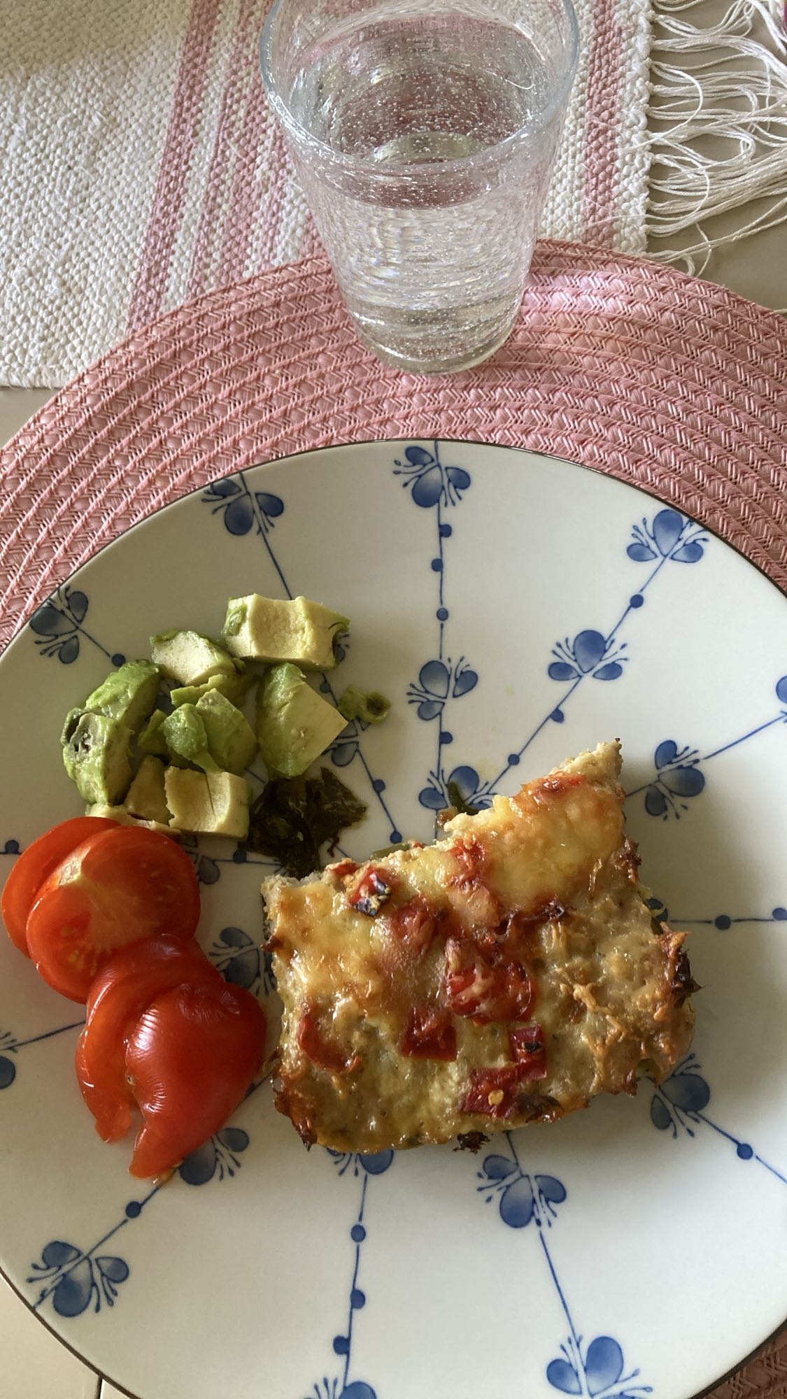 Gratäng med avokado och kycklingfärs