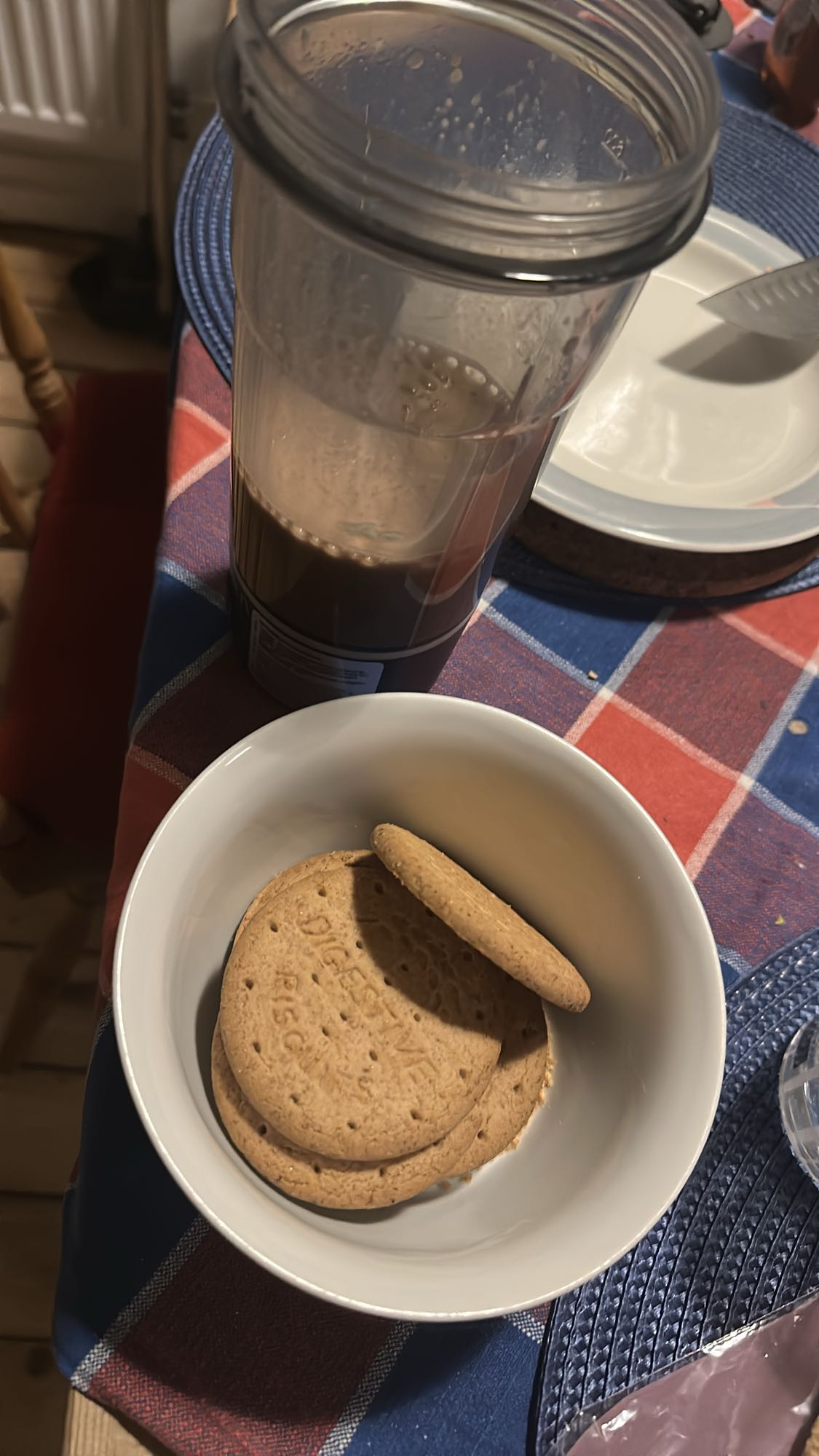Kex och chokladdryck