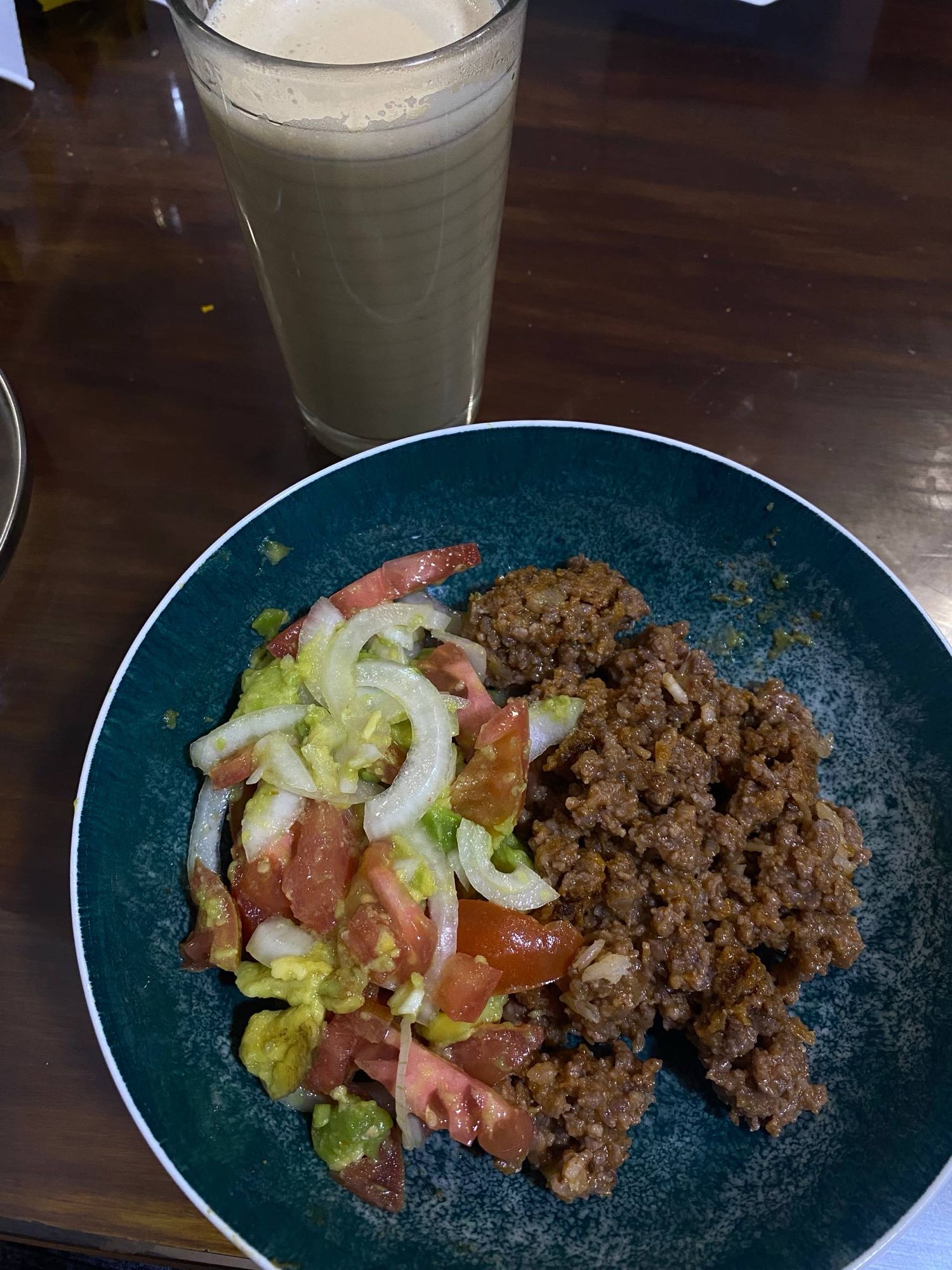 carne molida con ensalada