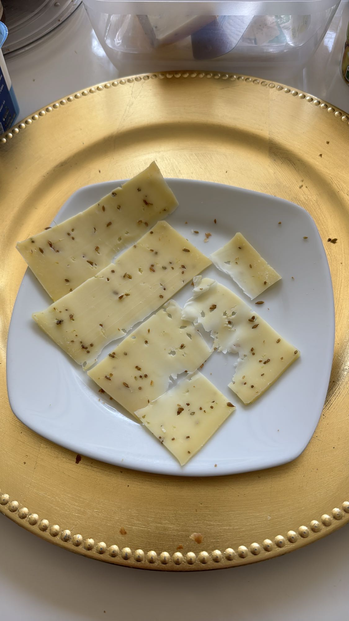 Kaasplakjes met kruiden