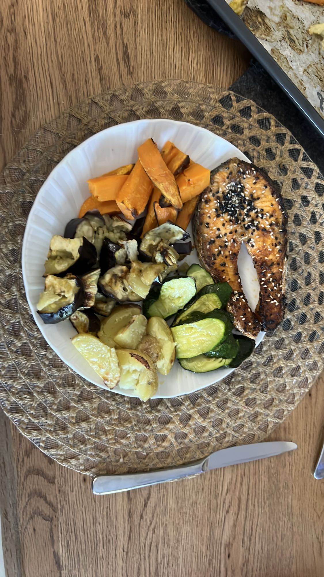 Salmone con verdure
