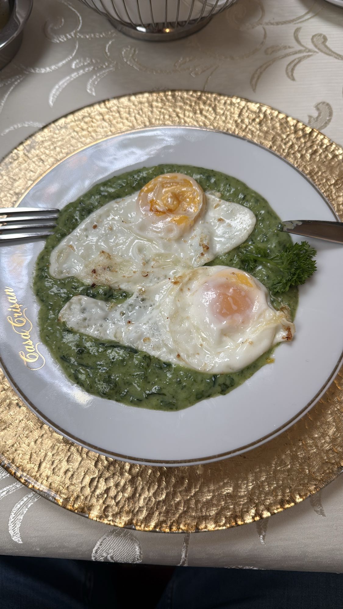 Eggs with Spinach Puree