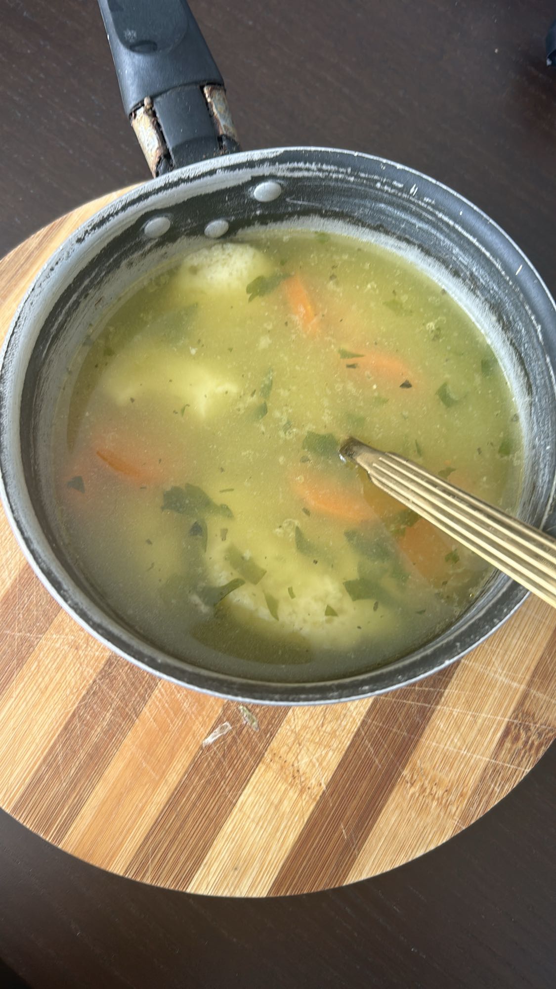 Supă de legume cu găluște de griș