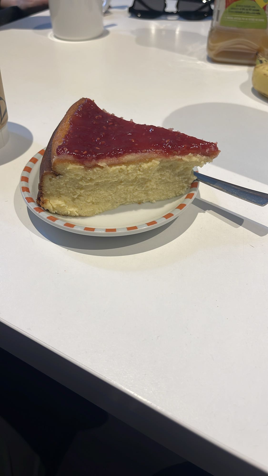 Запеченный творожный чизкейк с джемом