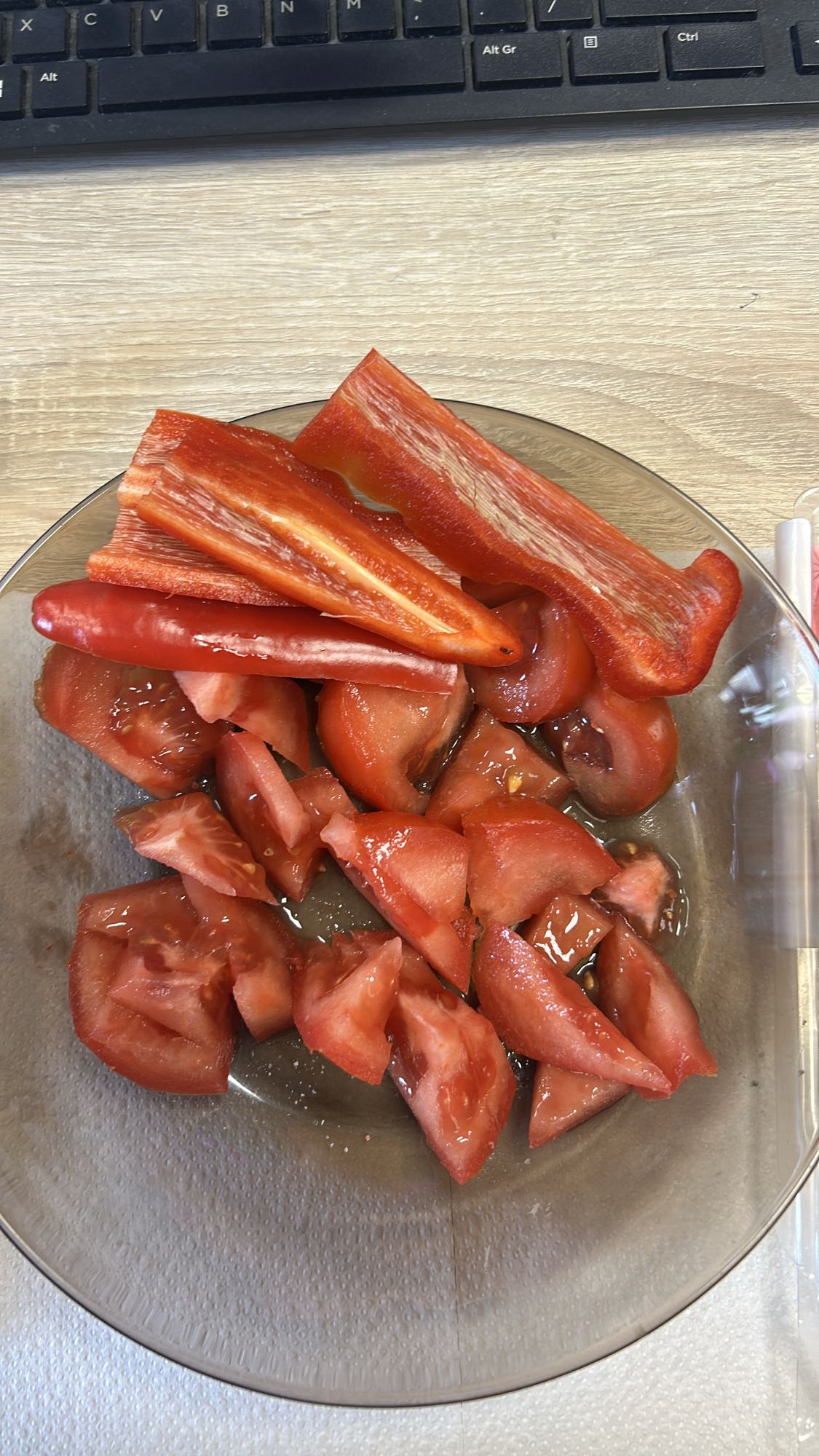 Salata cu rosii si ardei
