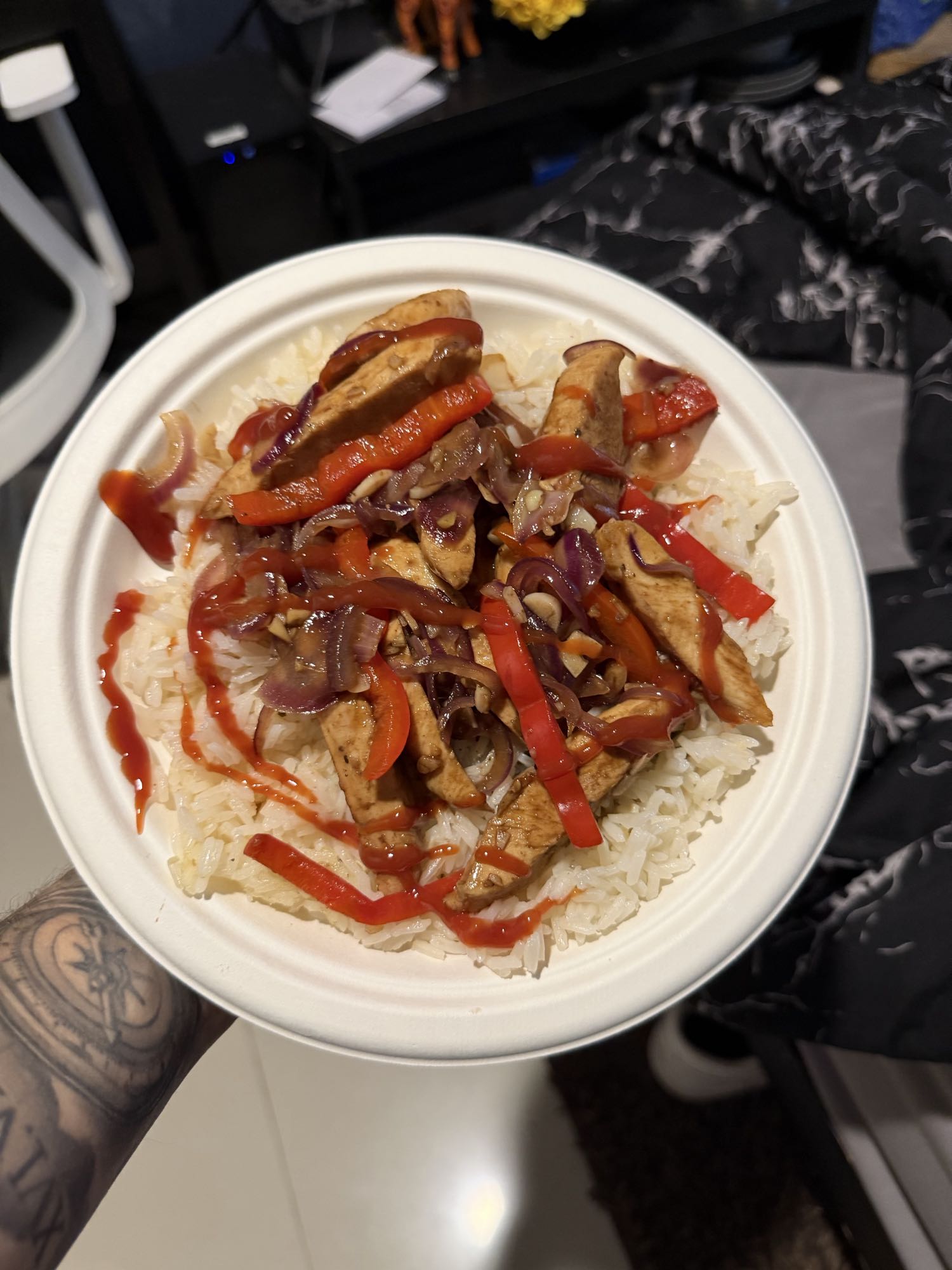 arroz jazmín con pollo salteado