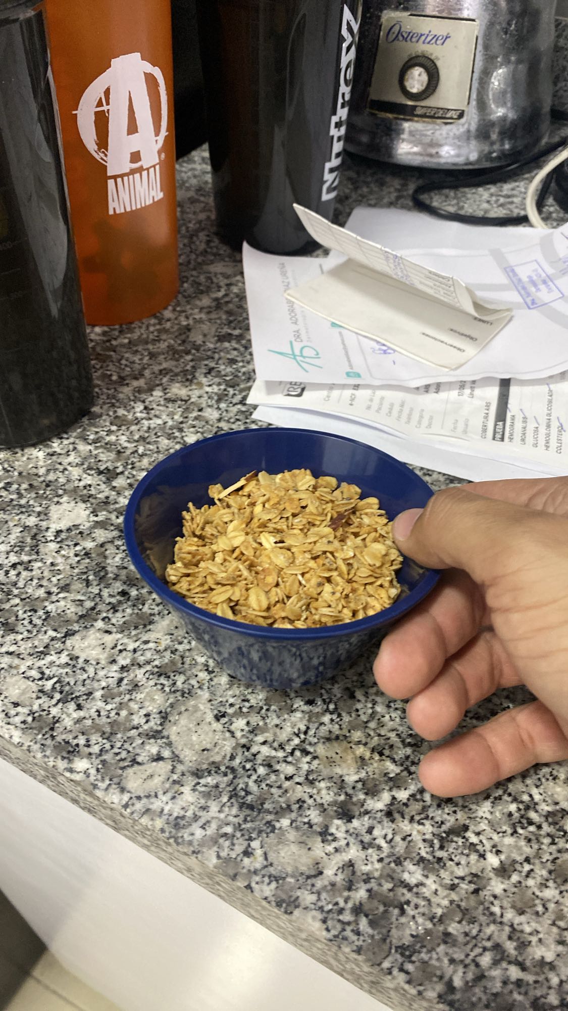 granola en tazon