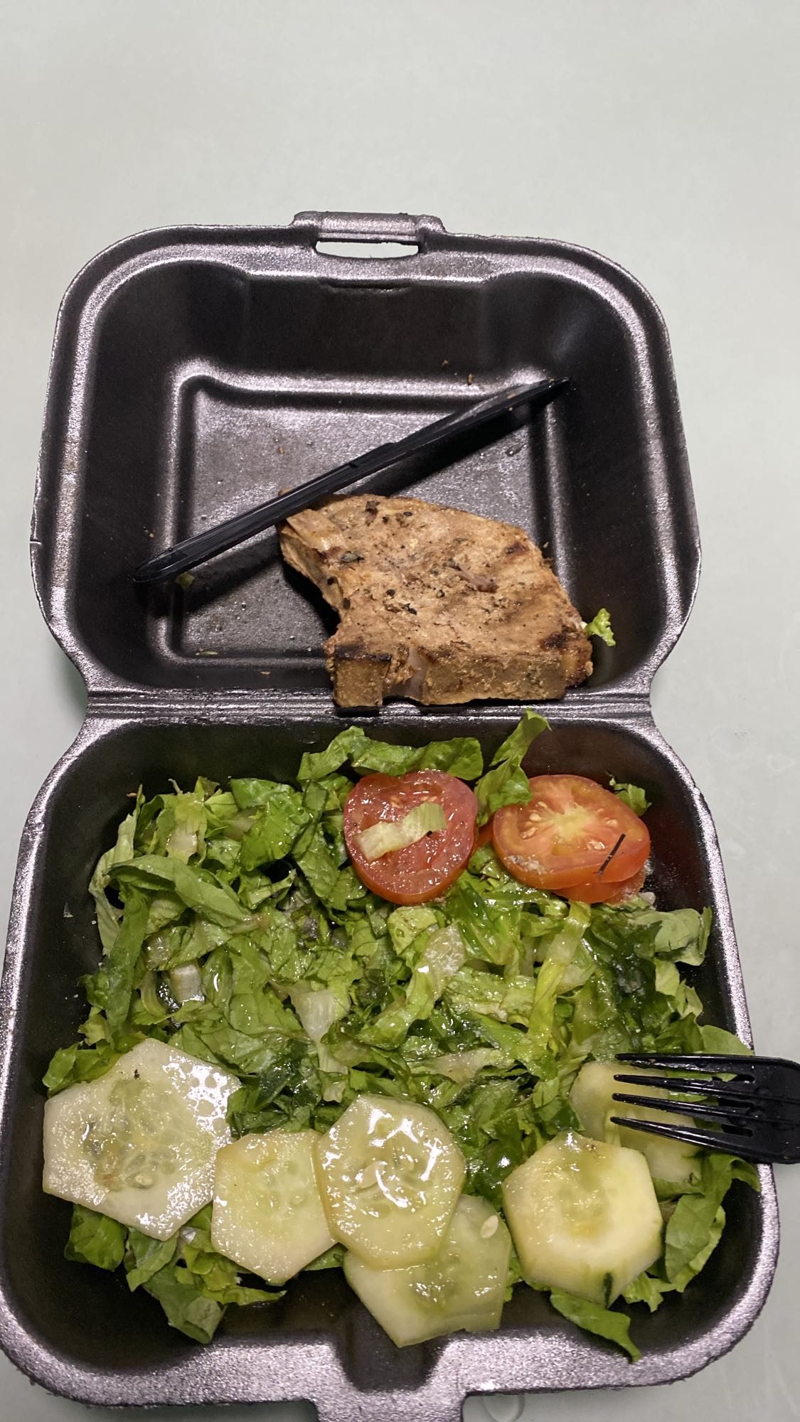 ensalada con cerdo