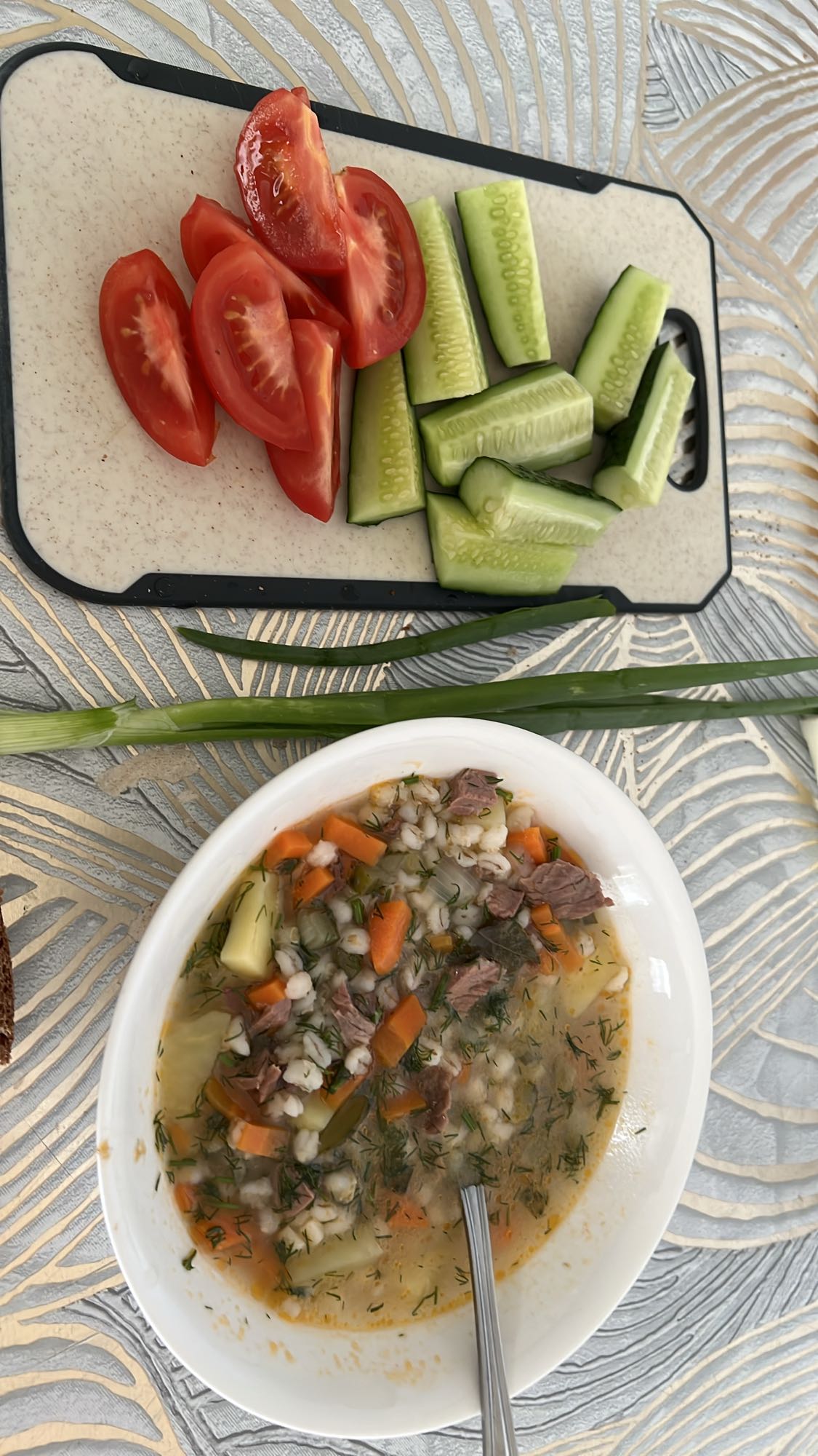 Суп с овощами и мясом