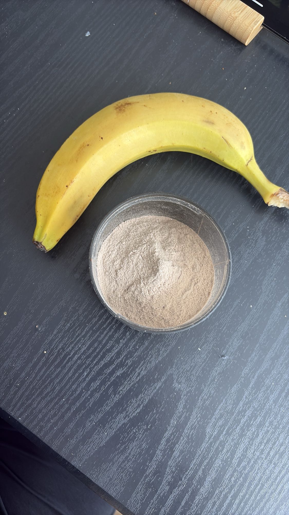Banane et poudre