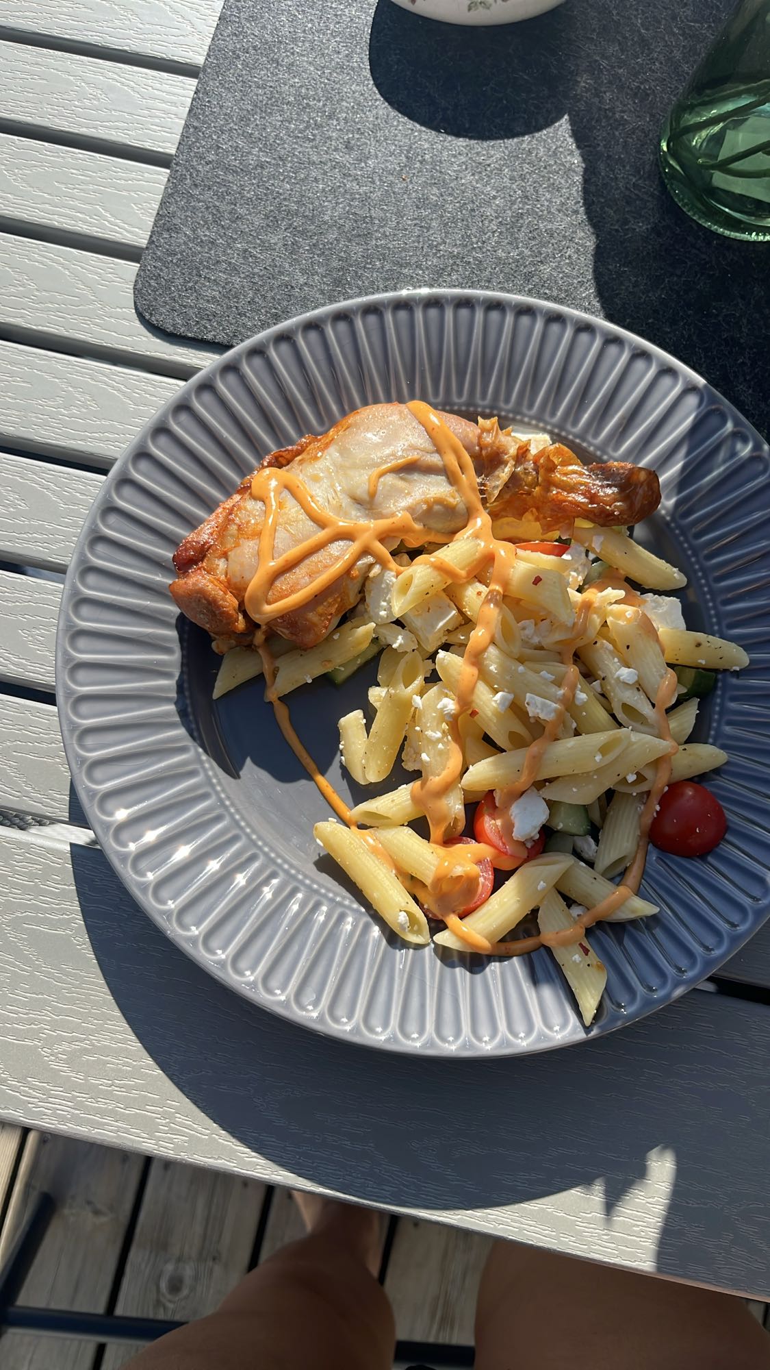 Kyckling med pastasallad