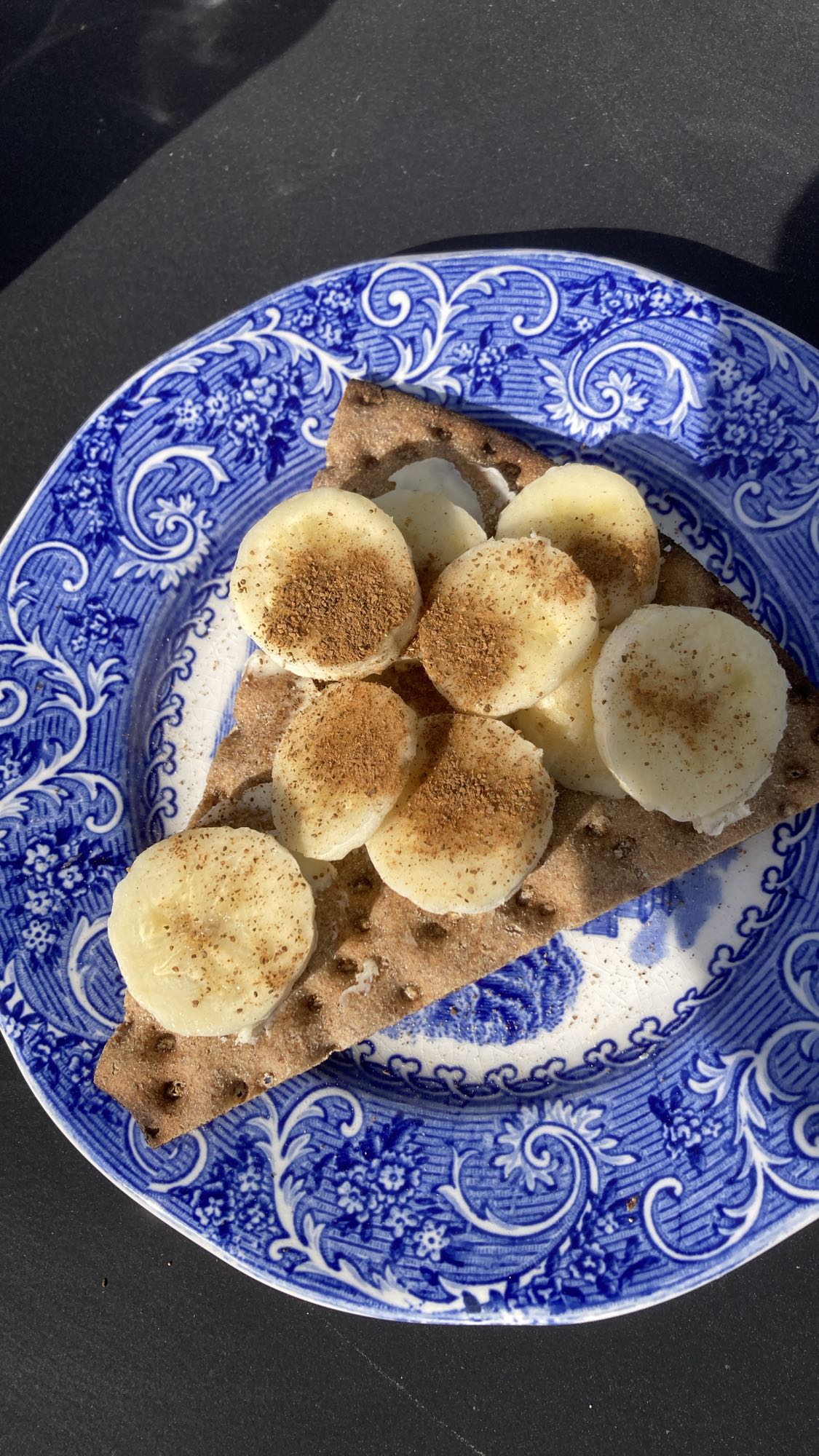 Knäckebröd med banan