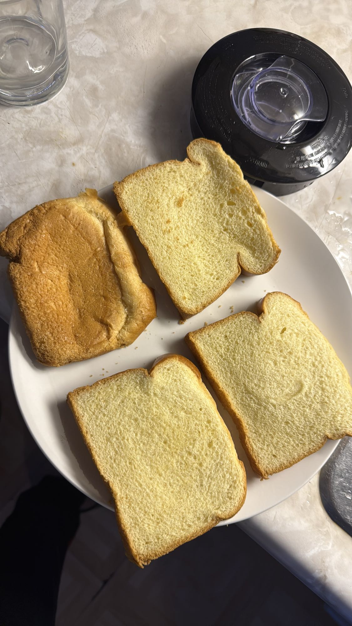Pain brioché tranché