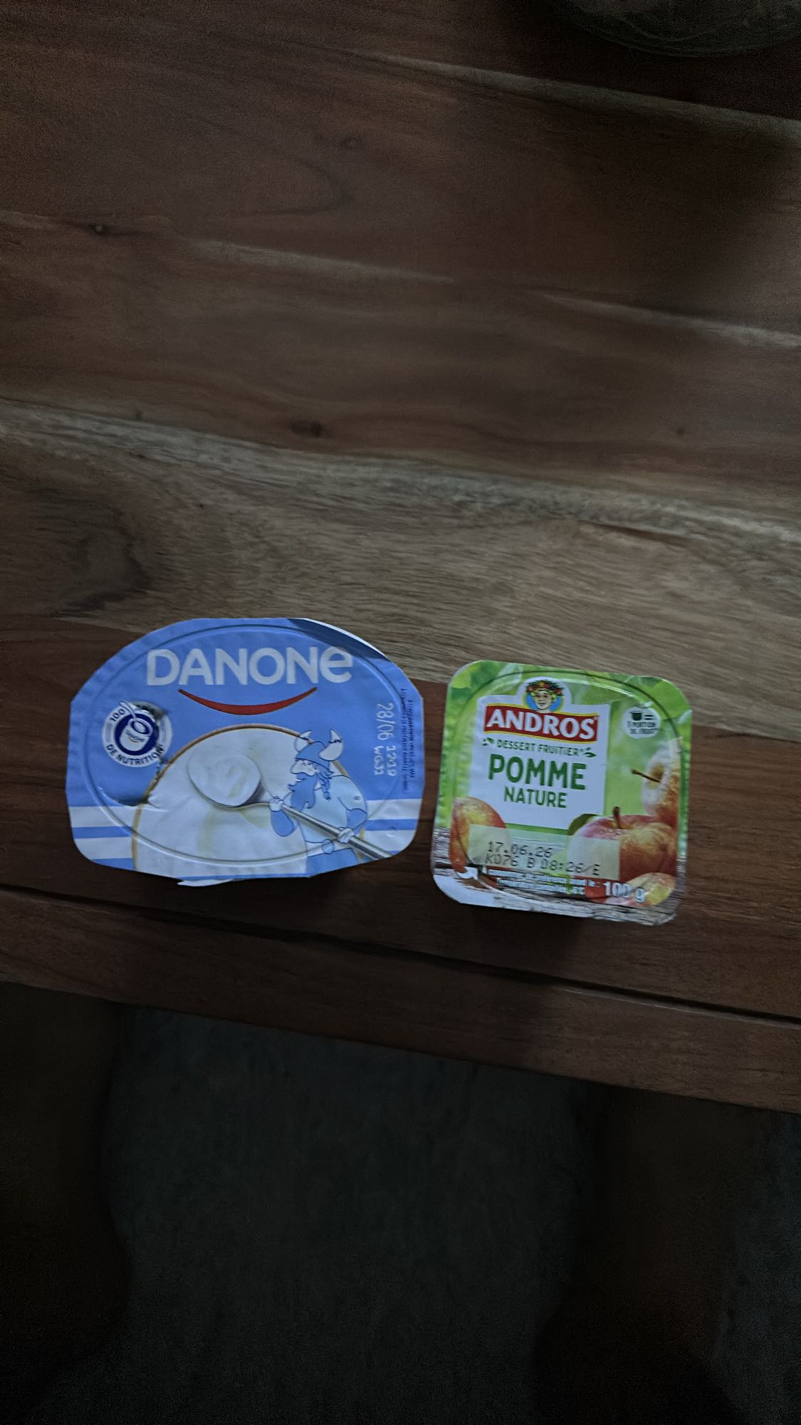 Yaourt et compote