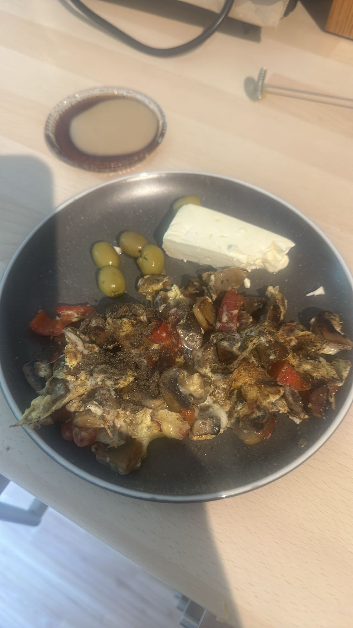 Mantarlı yumurta tabağı