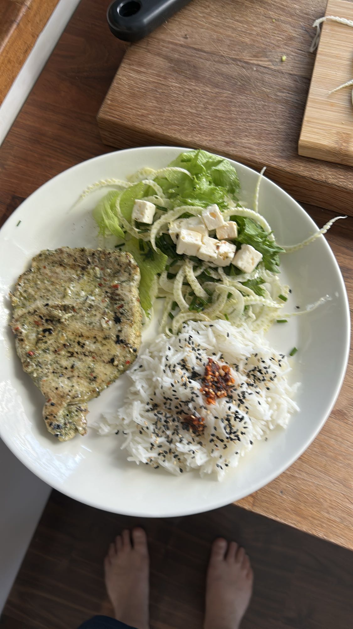 Kyckling med ris och sallad