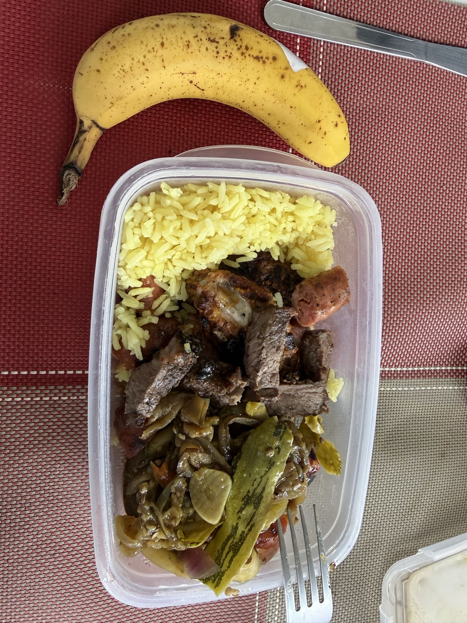 Arroz carne e banana