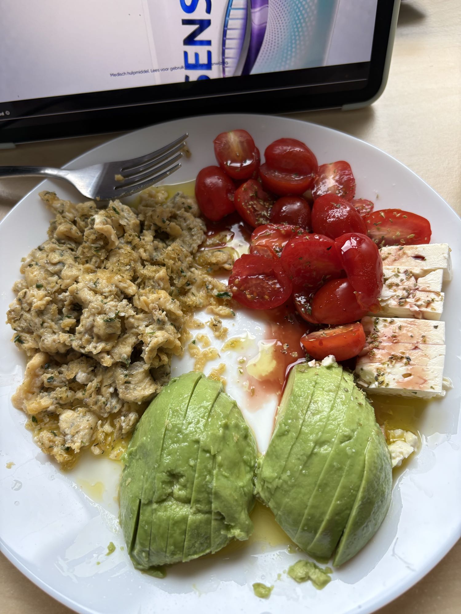 Avocado Chicken Plate