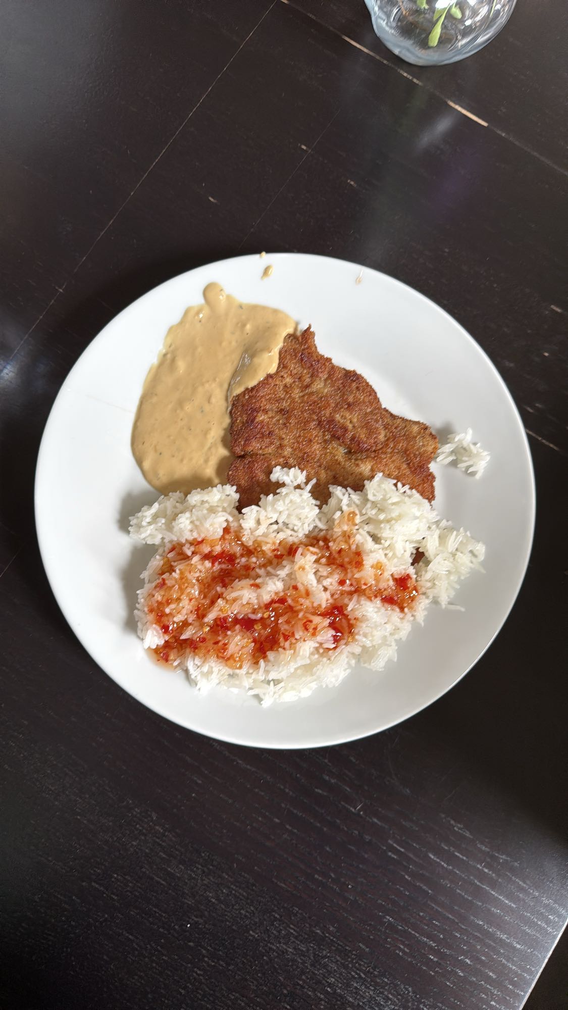 Panerad schnitzel med ris