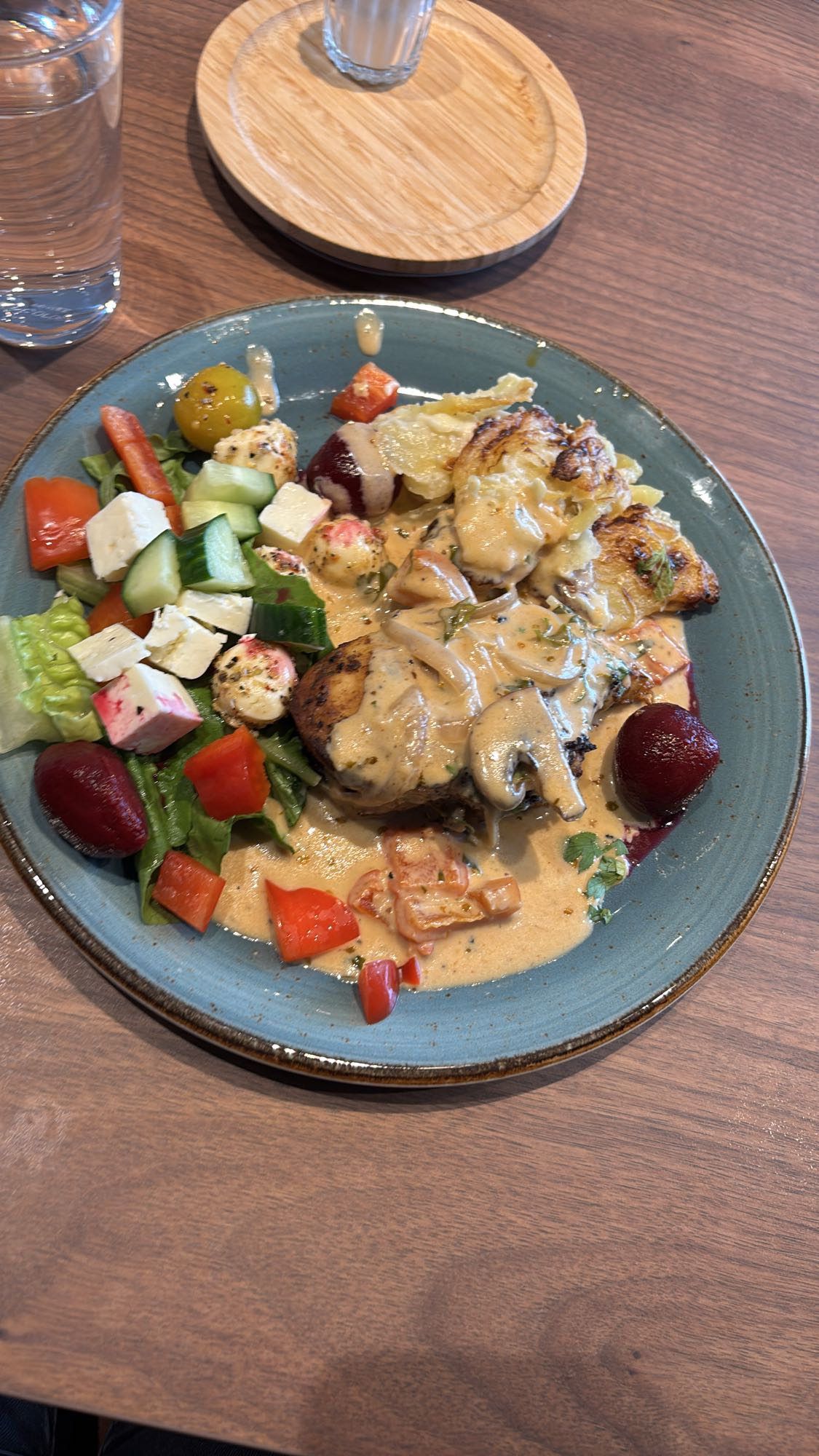 Kyckling med sallad