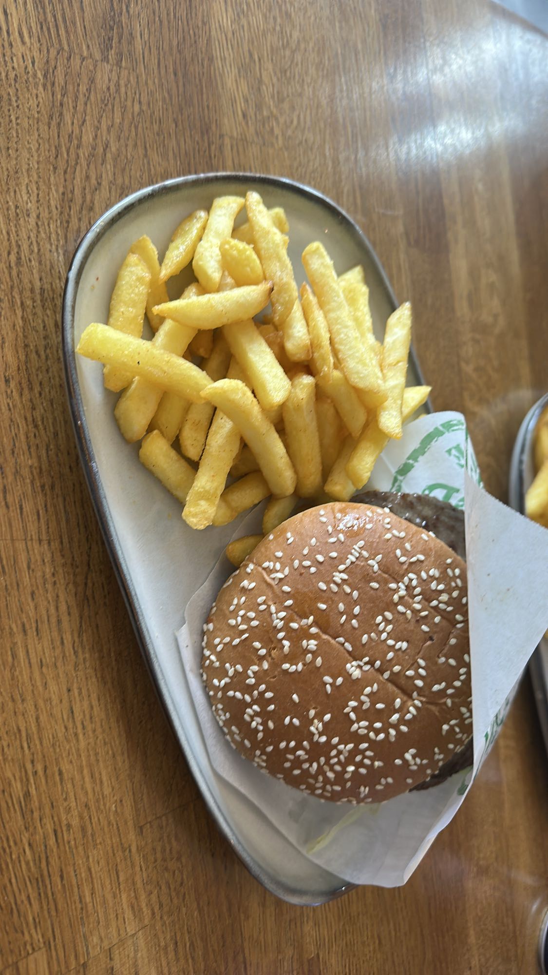 Hamburgare med pommes
