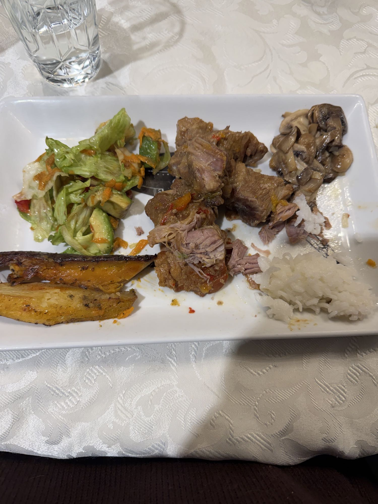 plato mixto con cerdo