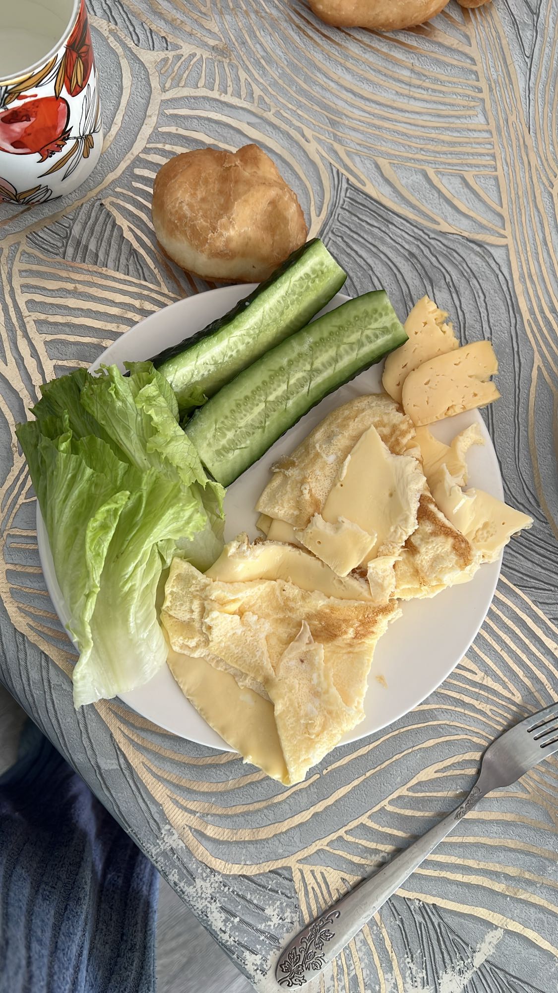 Омлет с сыром и овощами
