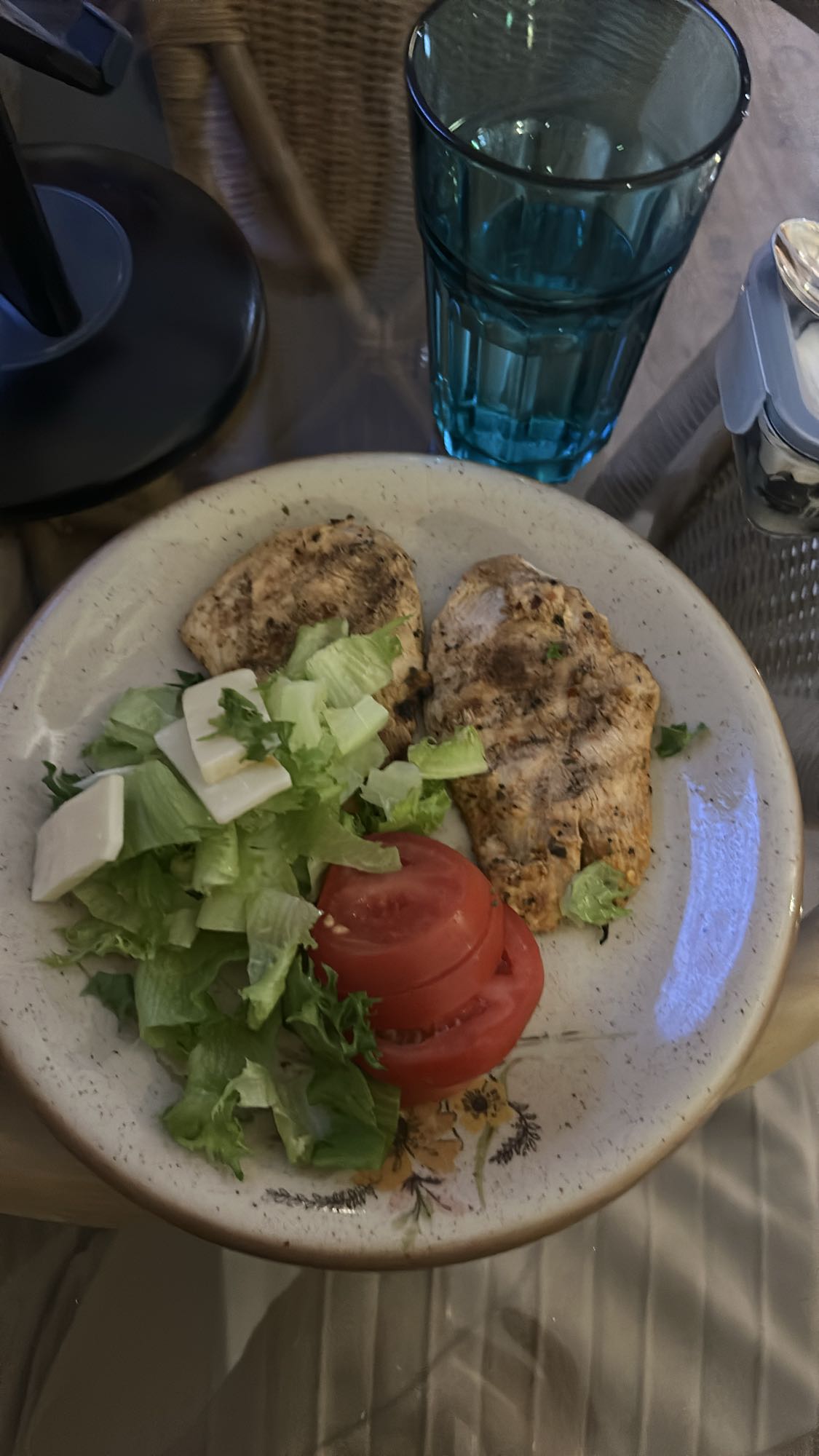 Grillad kyckling med sallad