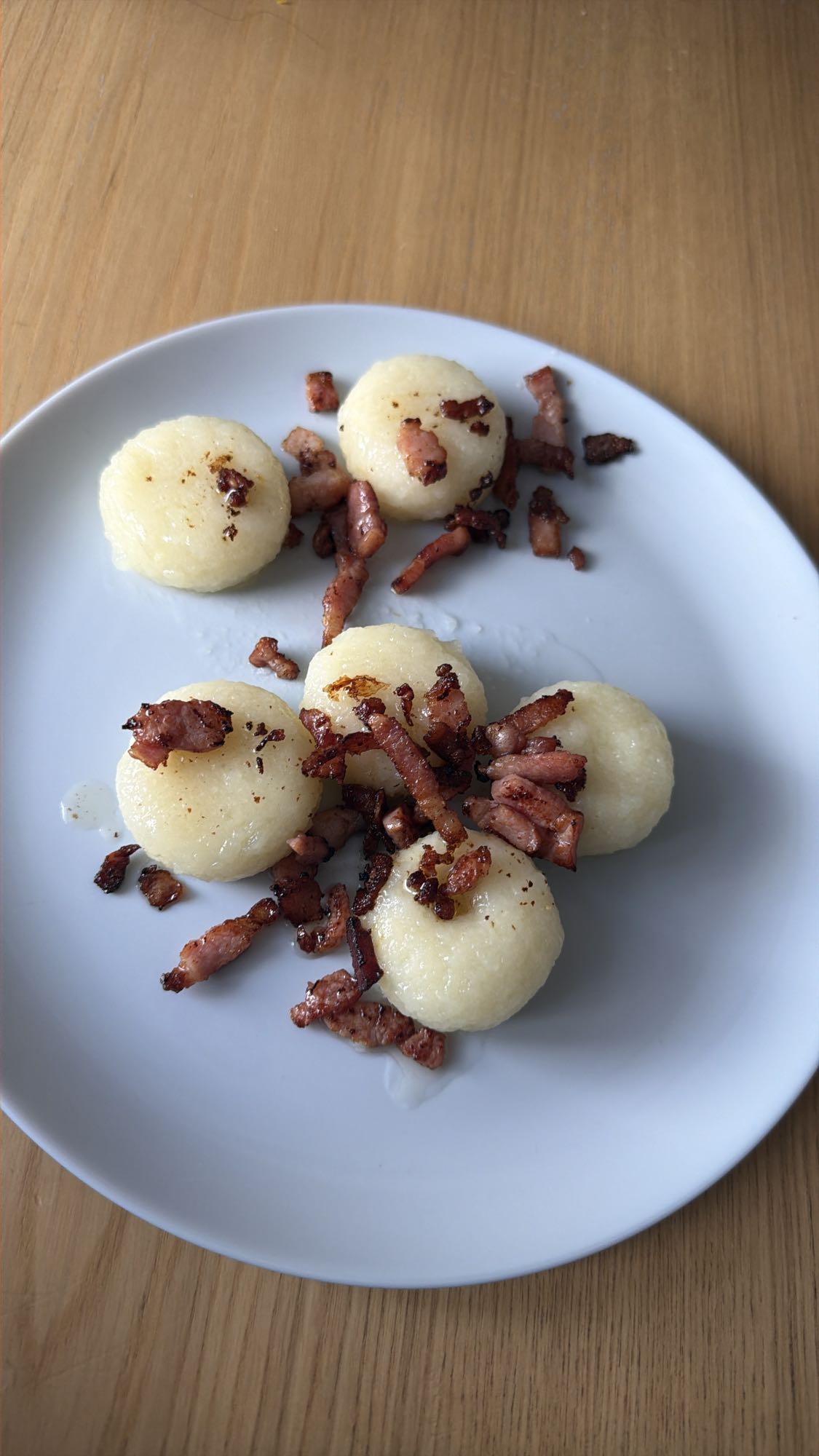 Kluski śląskie z boczkiem