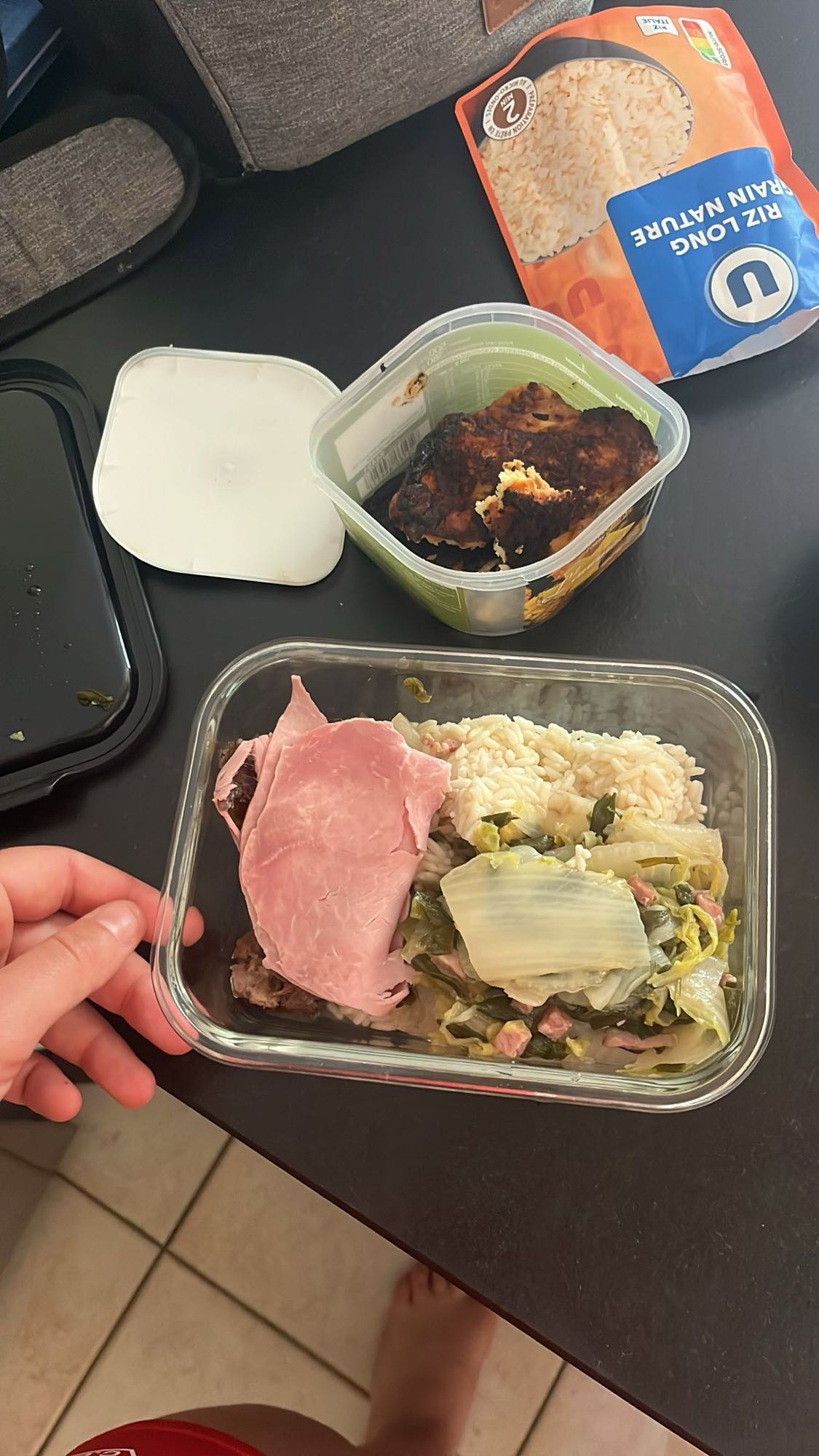 Arroz con jamón y col