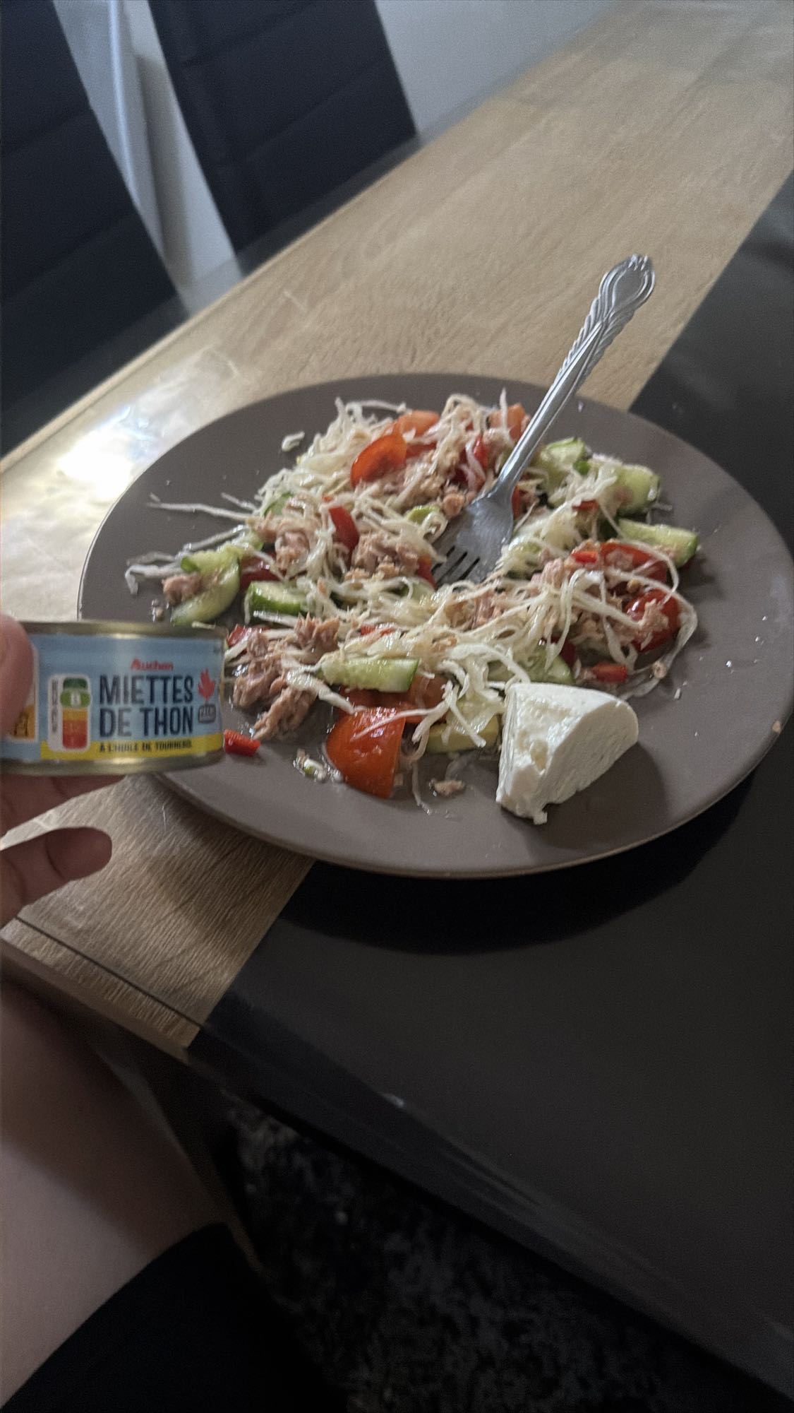 Salata cu ton si branza