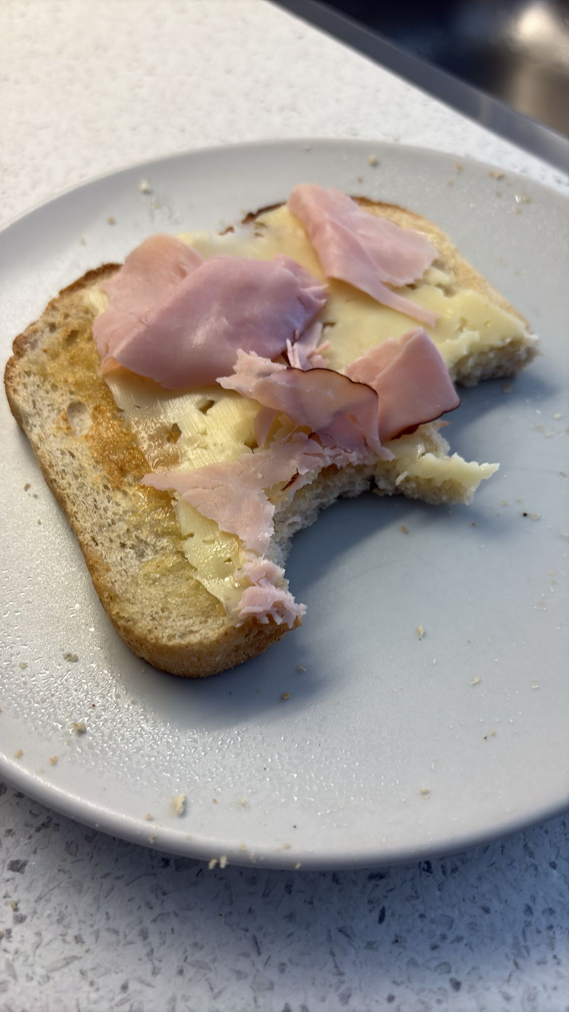 Smörgås med ost skinka