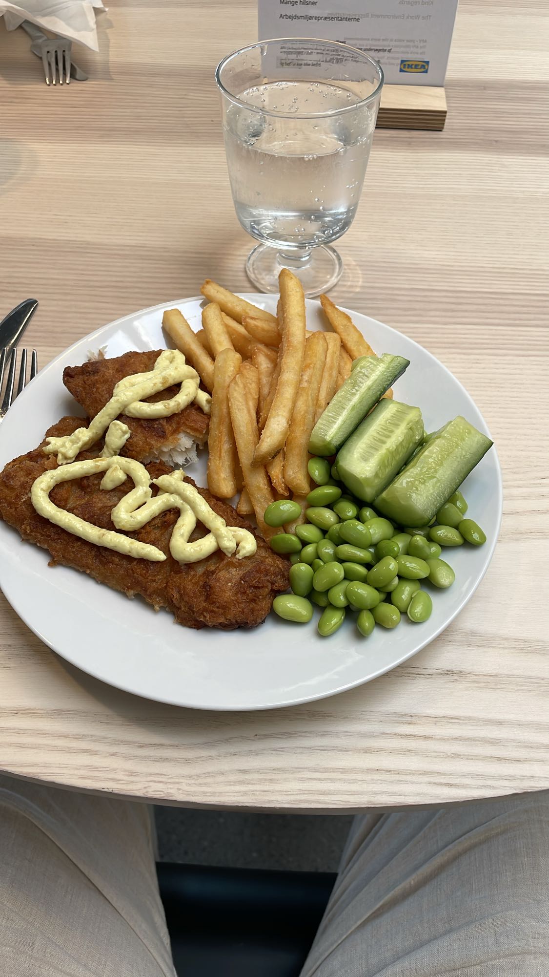 Panerad fisk med pommes