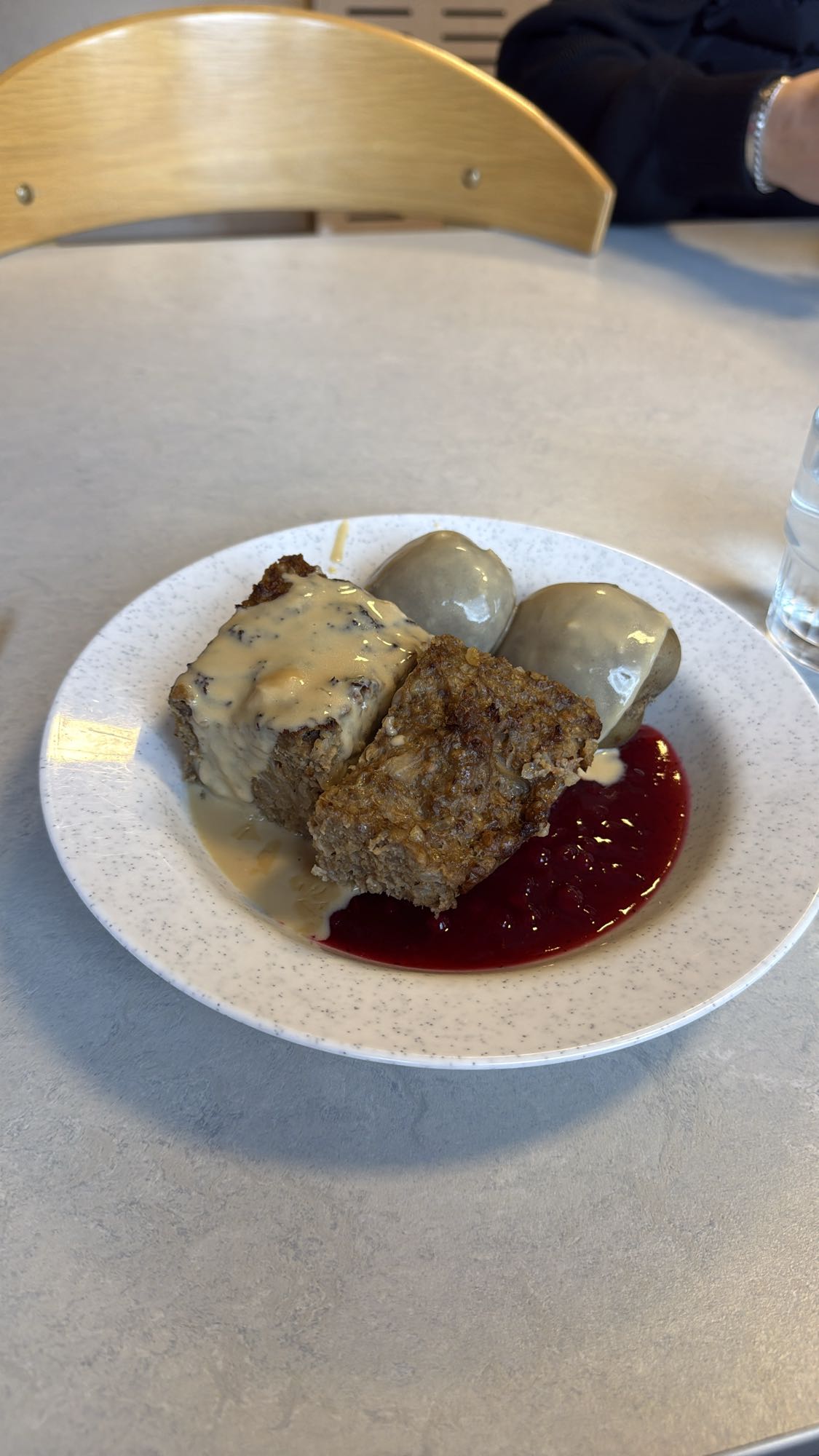 Köttfärslimpa med potatis