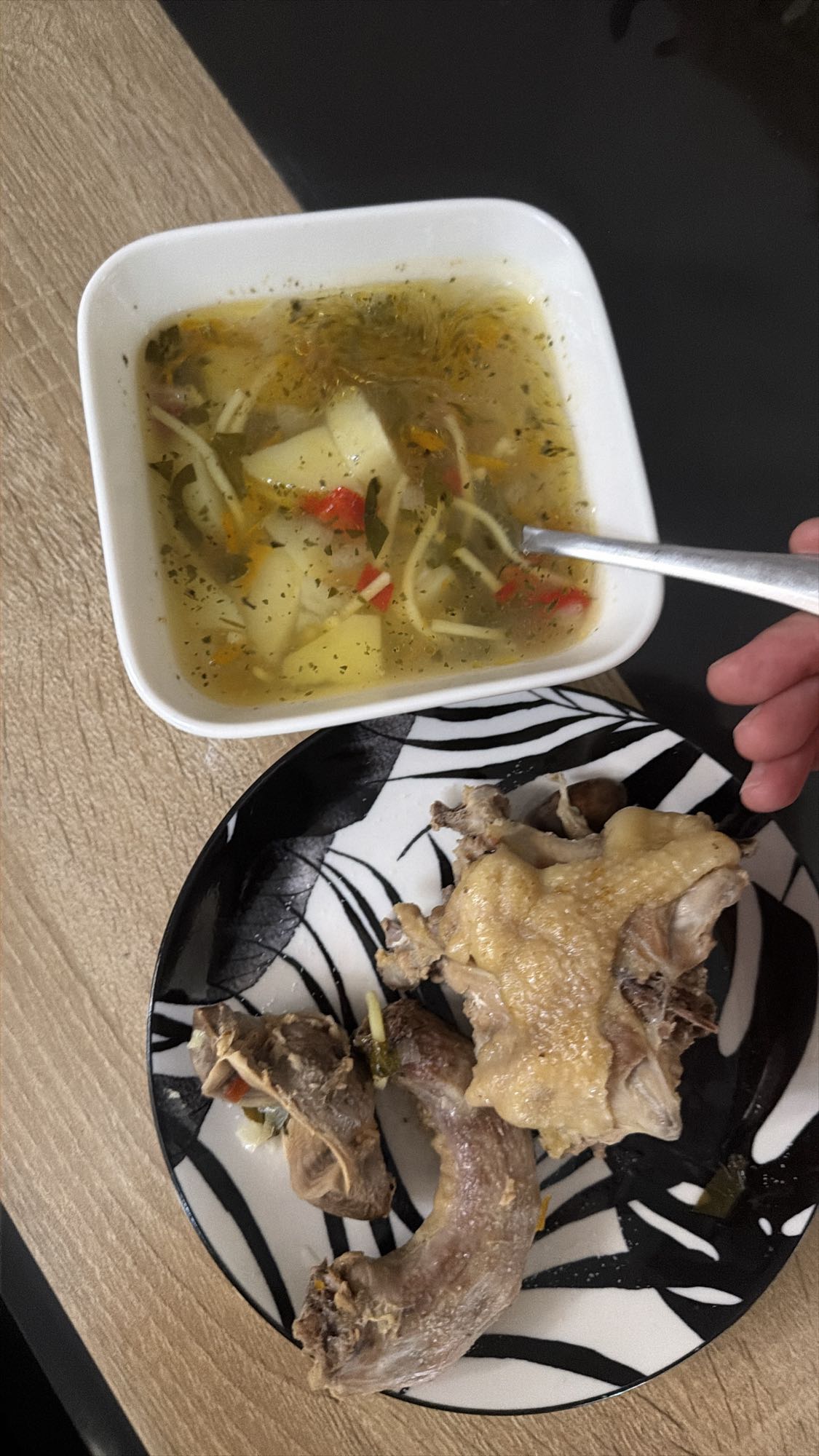 Supa cu pui si carne
