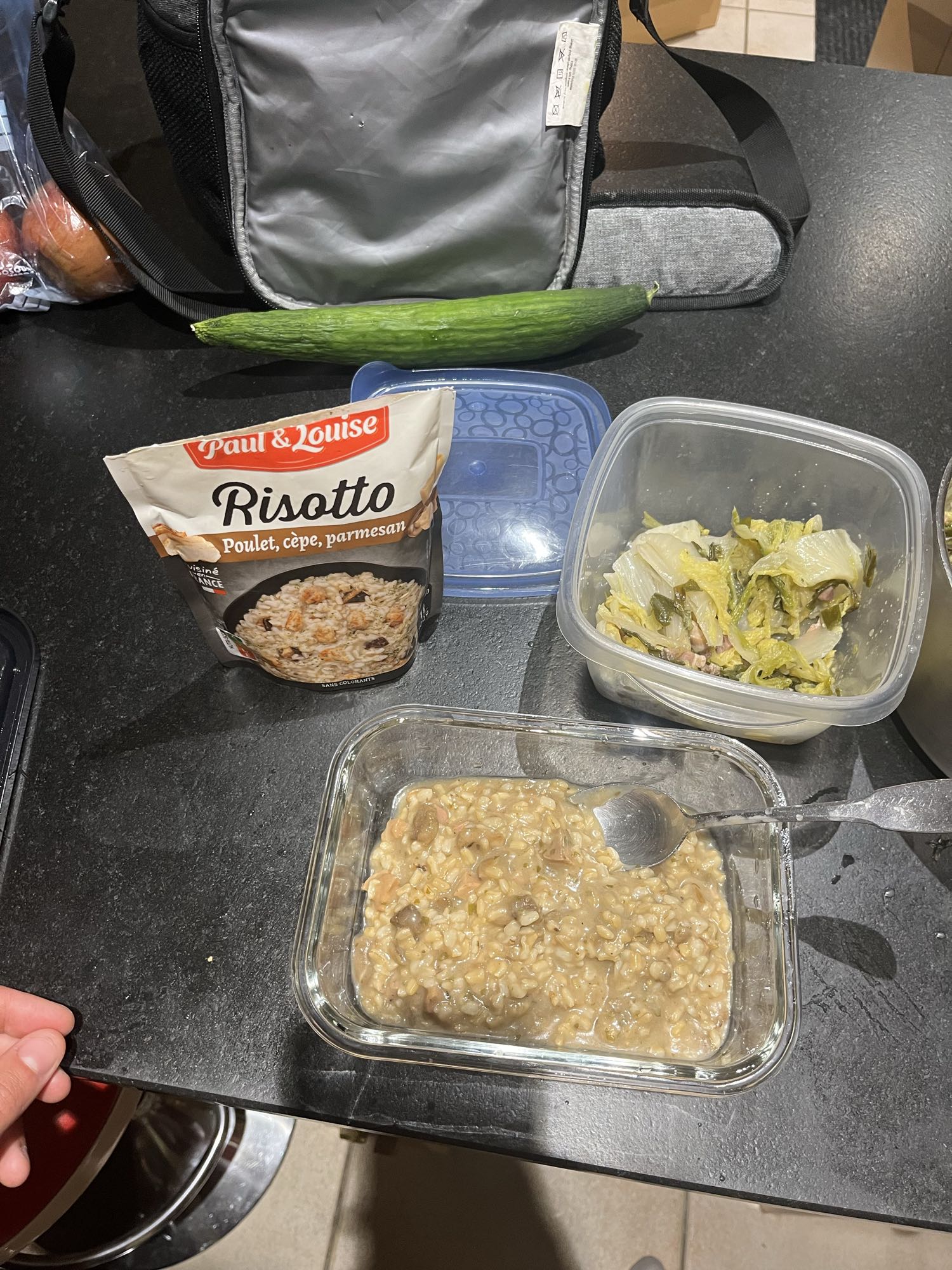 Risotto con ensalada y coliflor