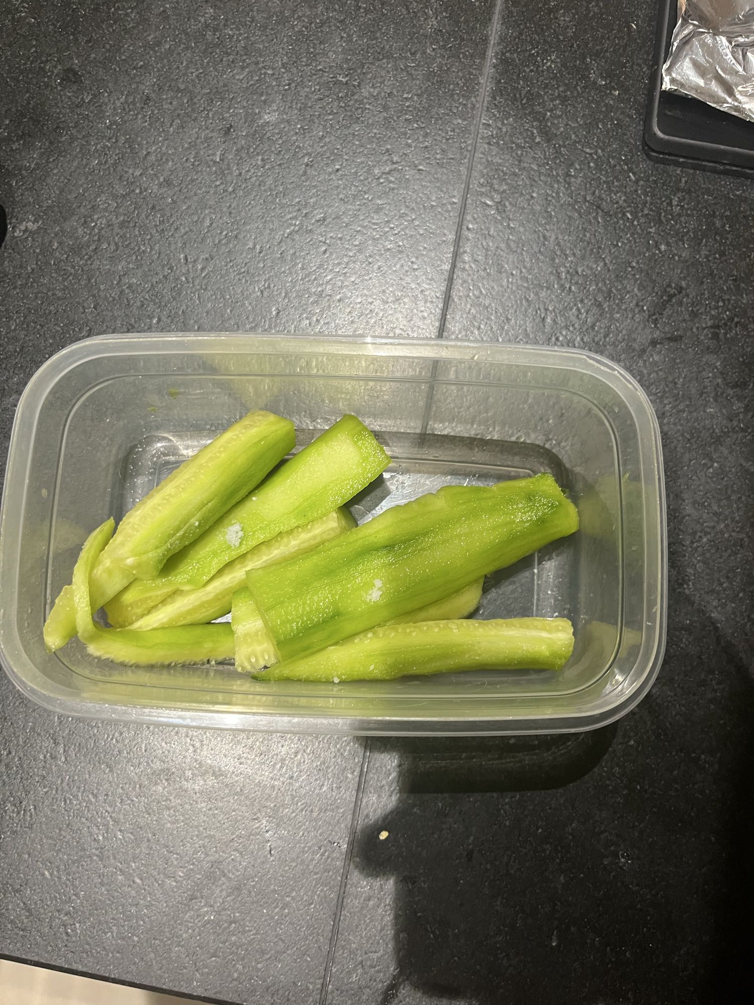 Pepino en tiras