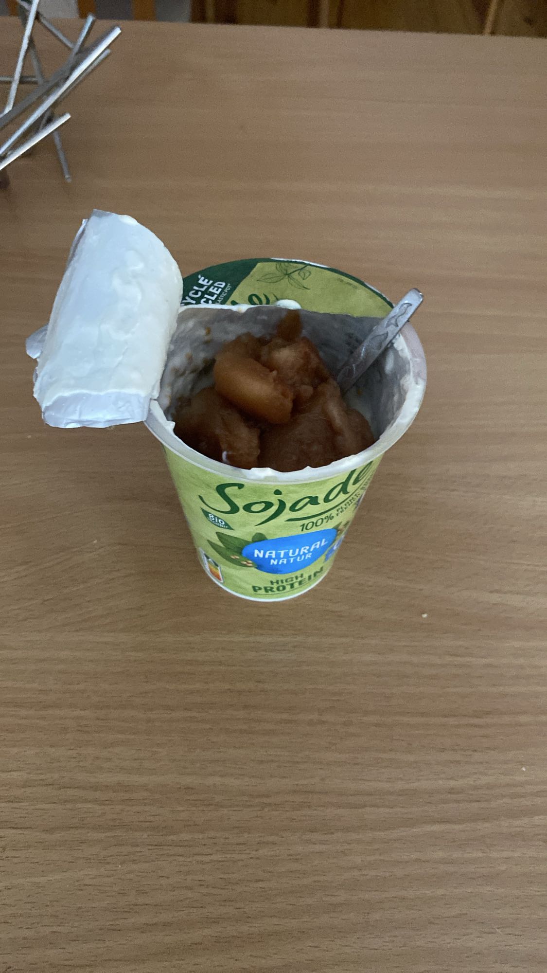 Jogurt sojowy z jabłkiem