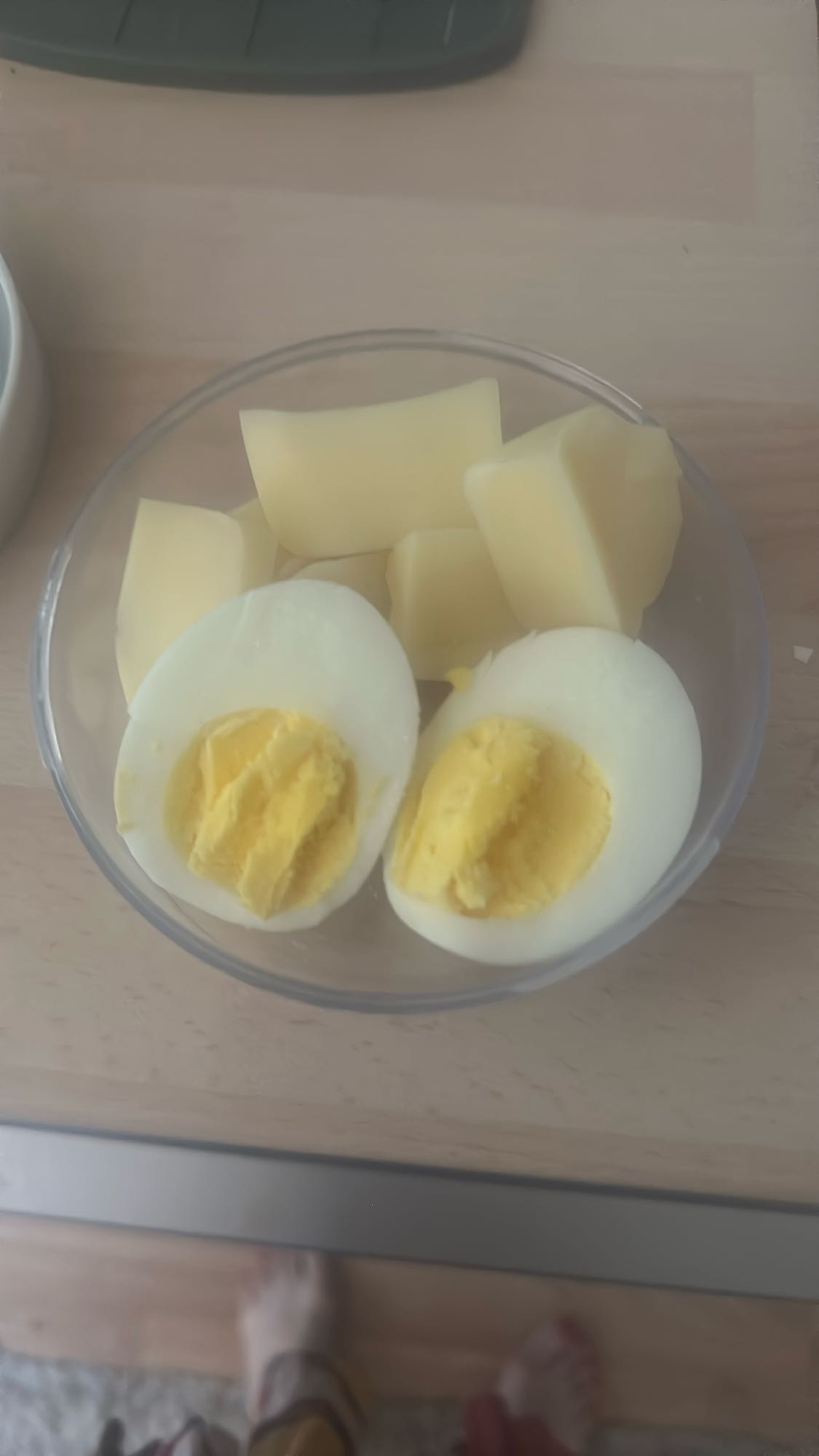 Haşlanmış yumurta patates
