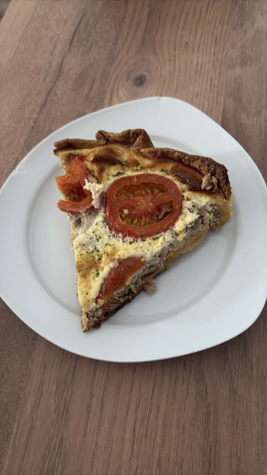 Part de quiche tomate