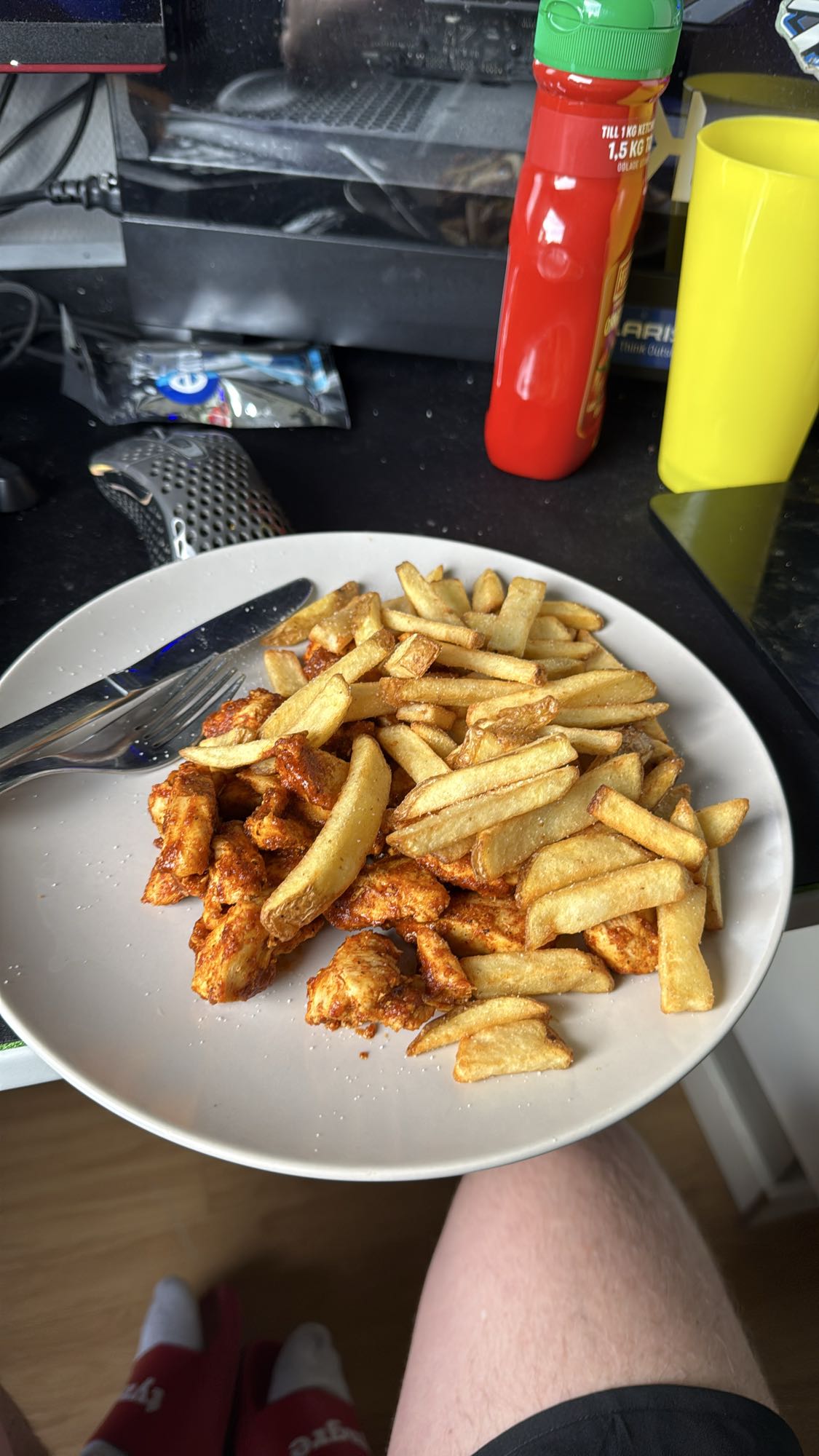 Pommes med kyckling