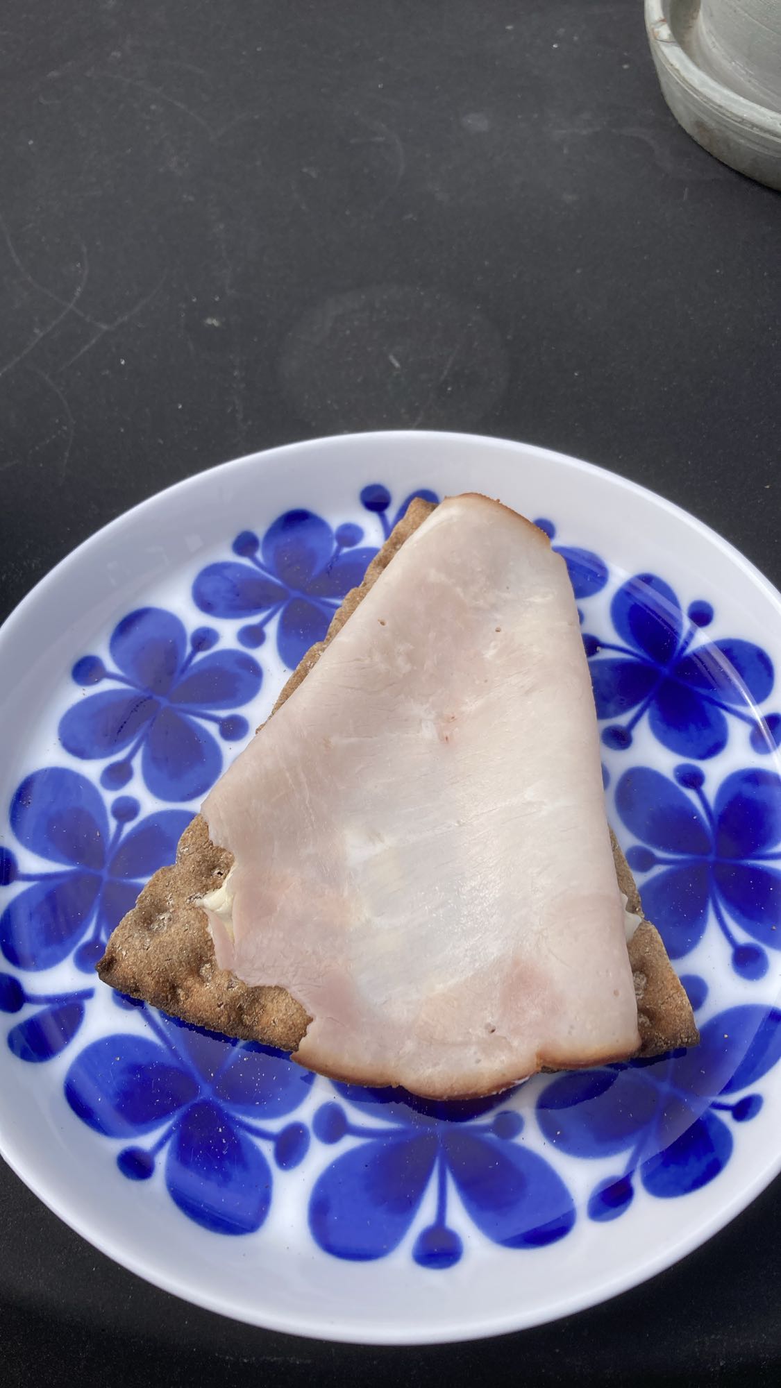 Knäcke med skinka