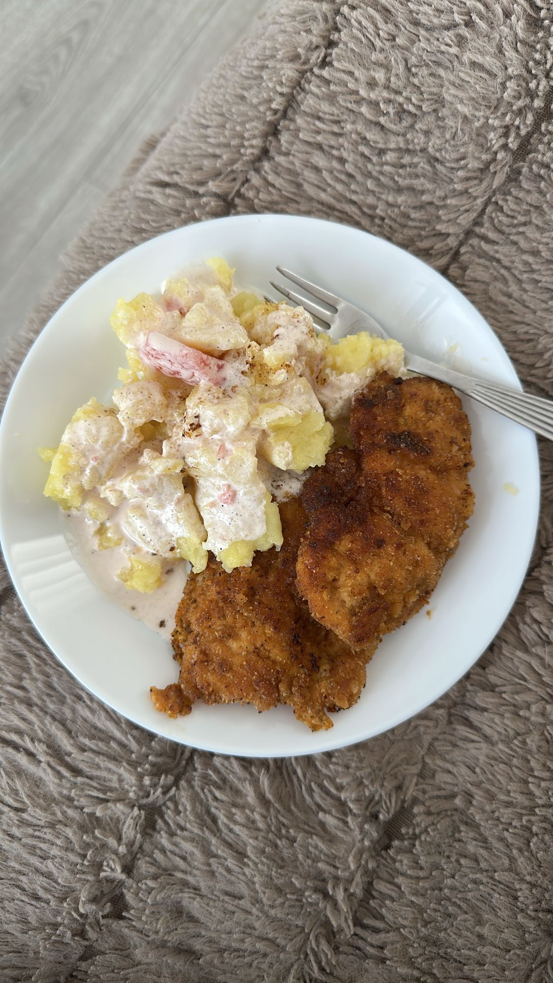 Kotlet z ziemniakami