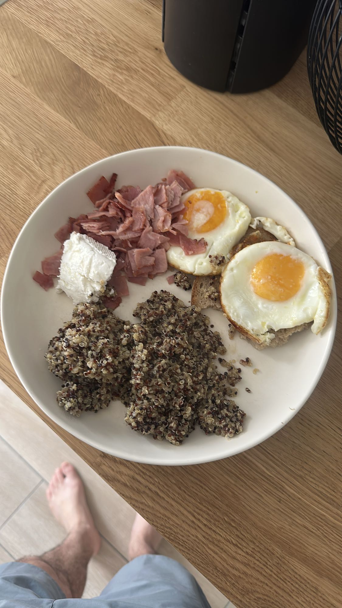 Assiette quinoa œufs
